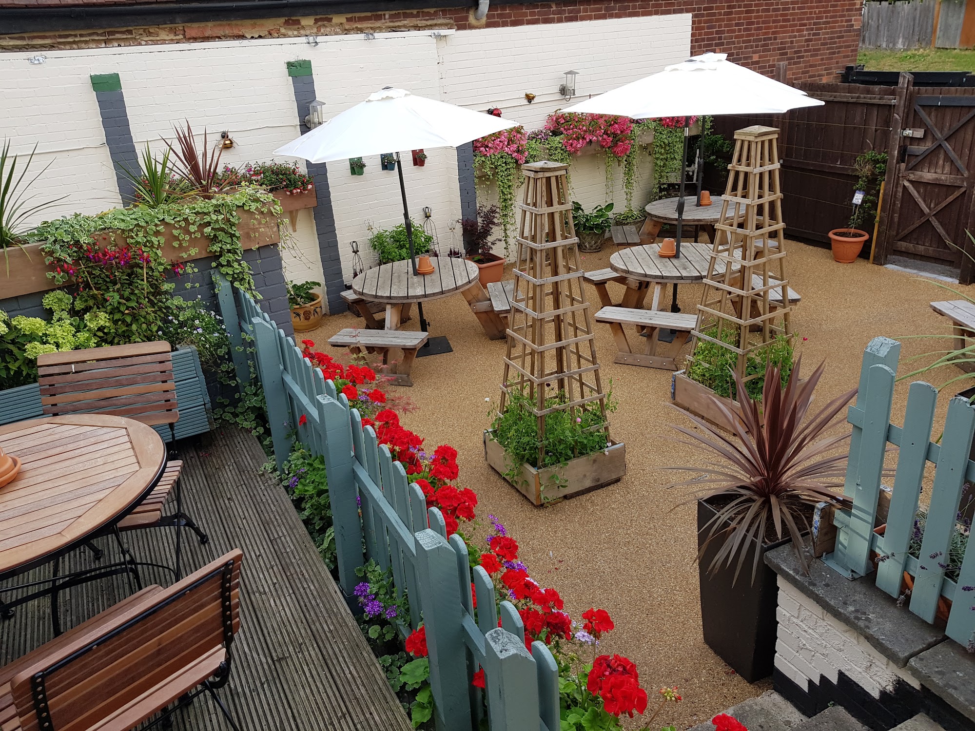 The Kings Head Coffee & Gin Bar 7 Market Hill, Buckingham