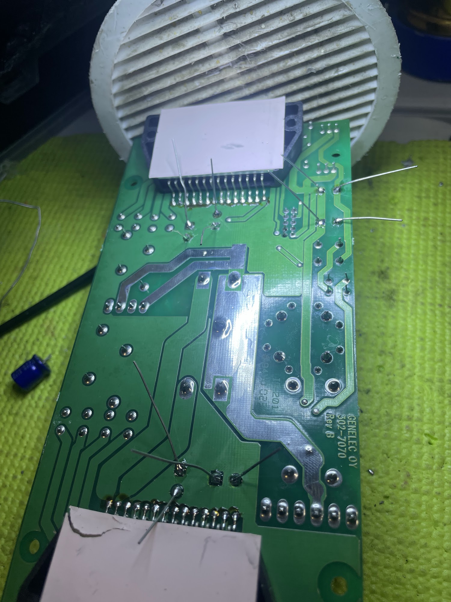 Electronic Circuit Board Repairs Gianni and mail in service