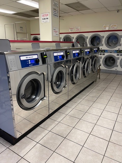 S & W Laundromat