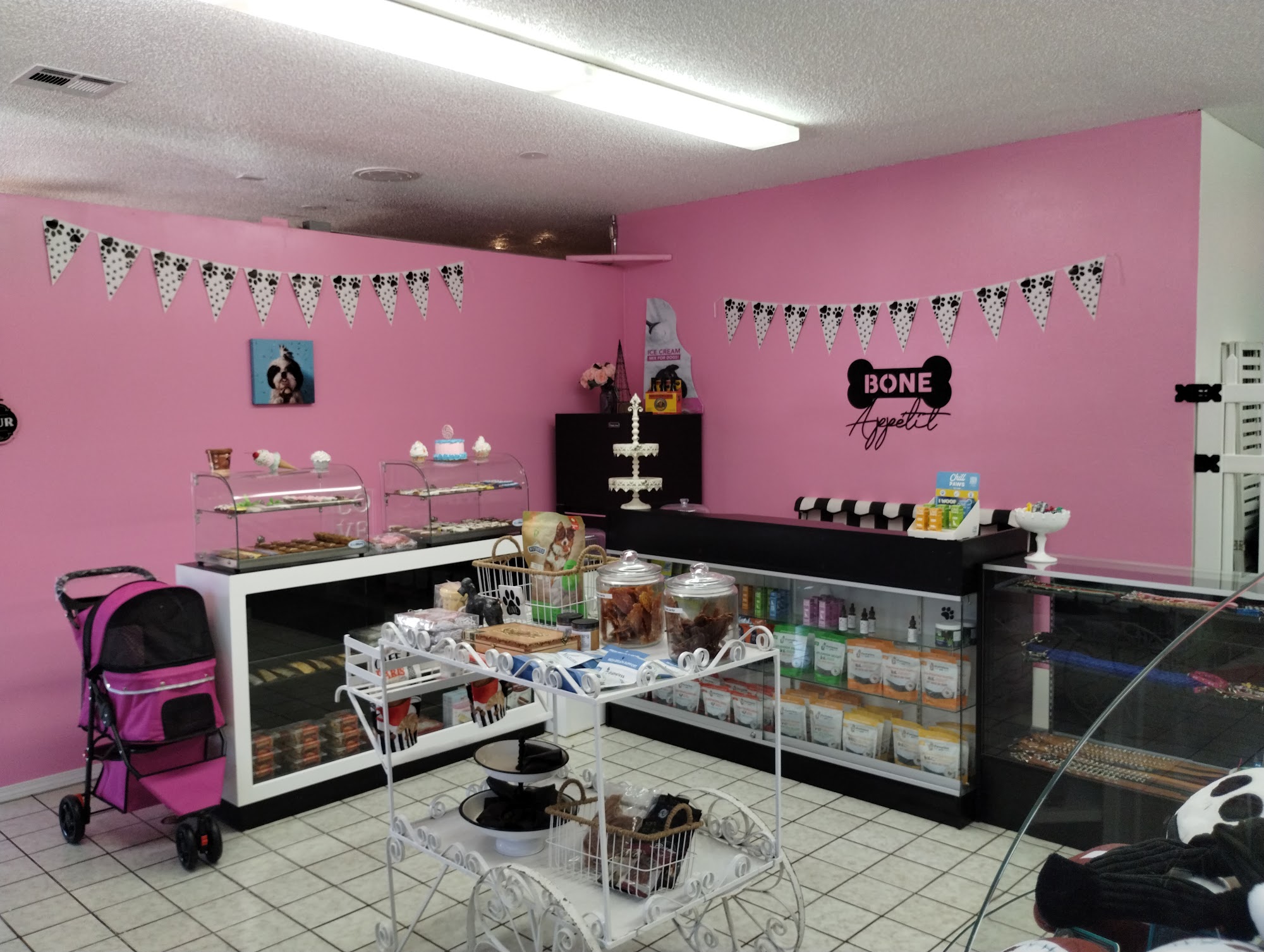 Kandys Pups 'N' Stuff Pet Spa & Hotel 204 N 3rd Ave Suite D, Barstow California 92311