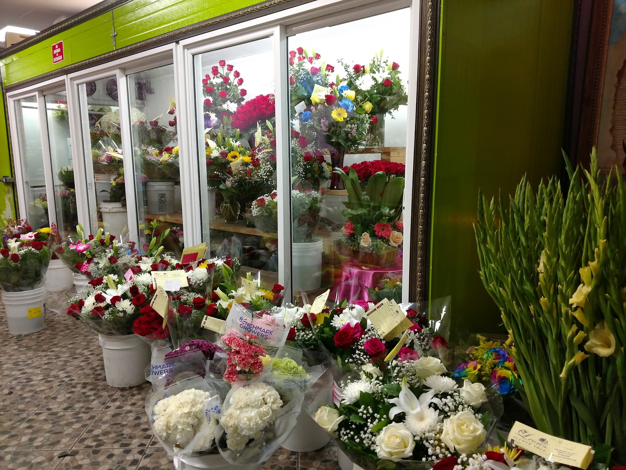 Leon's Flower Shop
