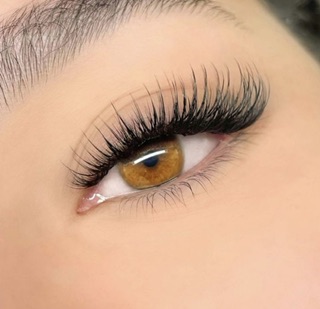 Or-uh (Aura) Beauty Lashes and Nails