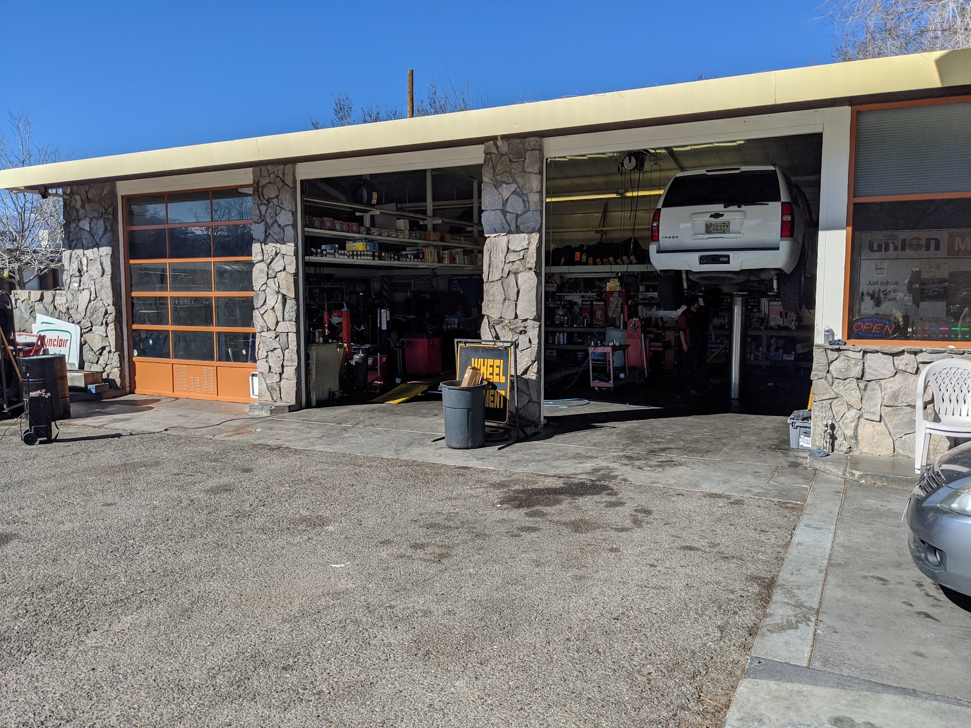 Union Automotive Service Towing 2901 N Sierra Hwy, Bishop California 93514