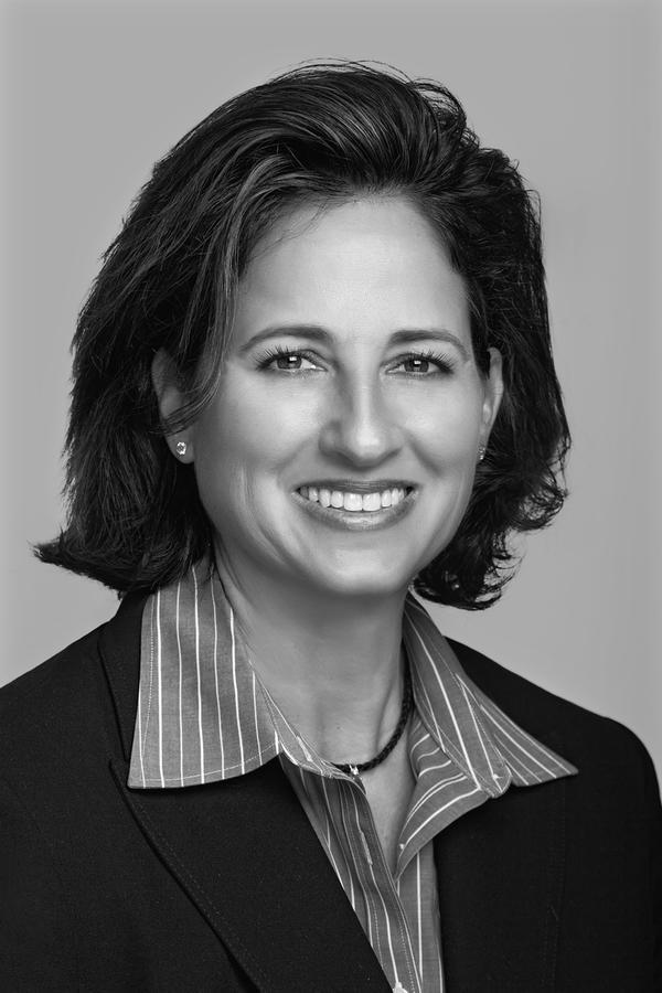 Edward Jones - Financial Advisor: Lisa D Ferrante, AAMS™