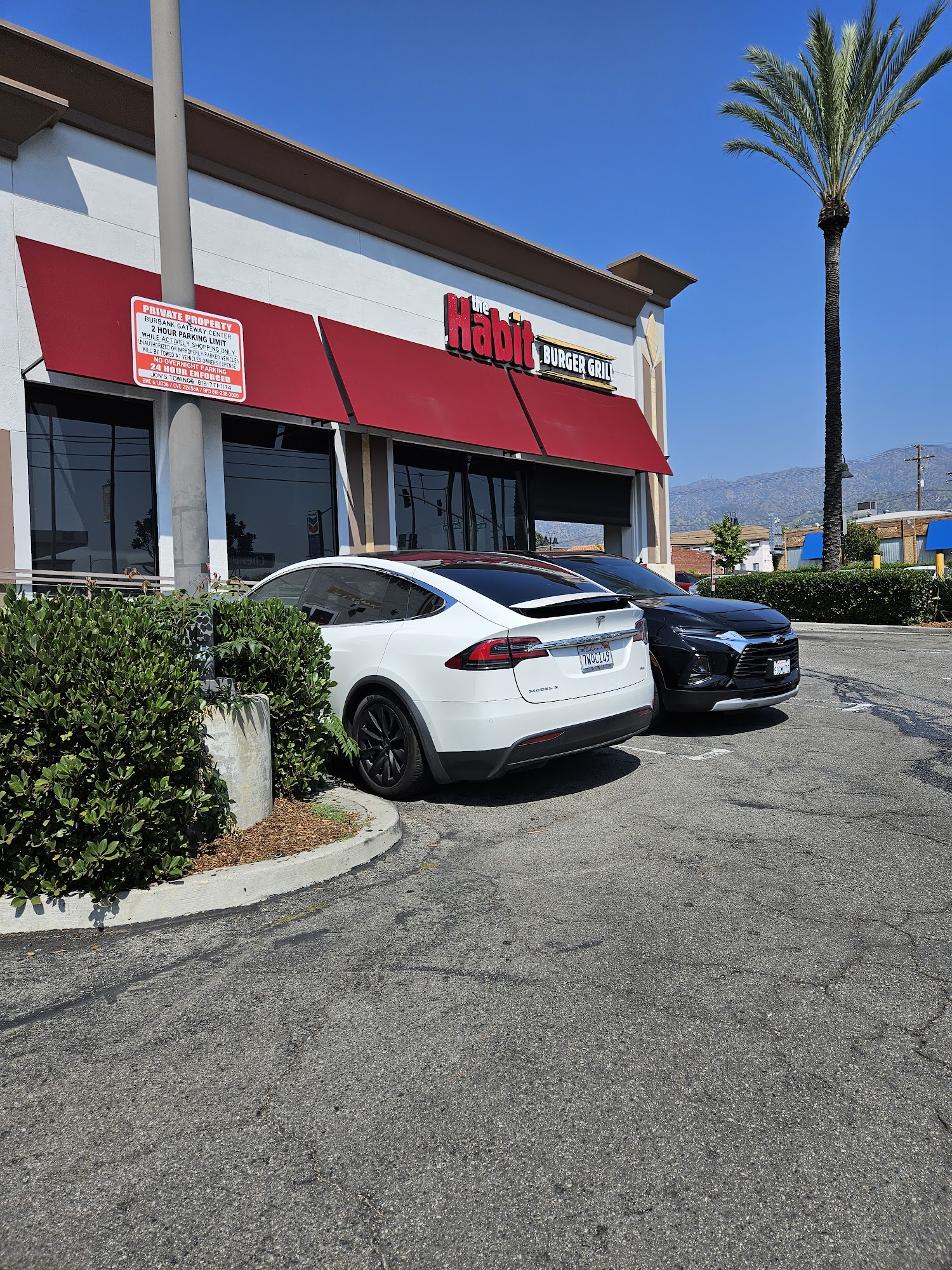 The Habit Burger Grill 103 E Alameda Ave, Burbank, CA 91502