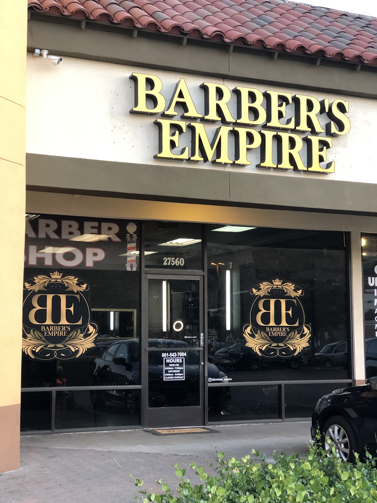 Barber’s Empire 27560 Sierra Hwy, Canyon Country California 91351