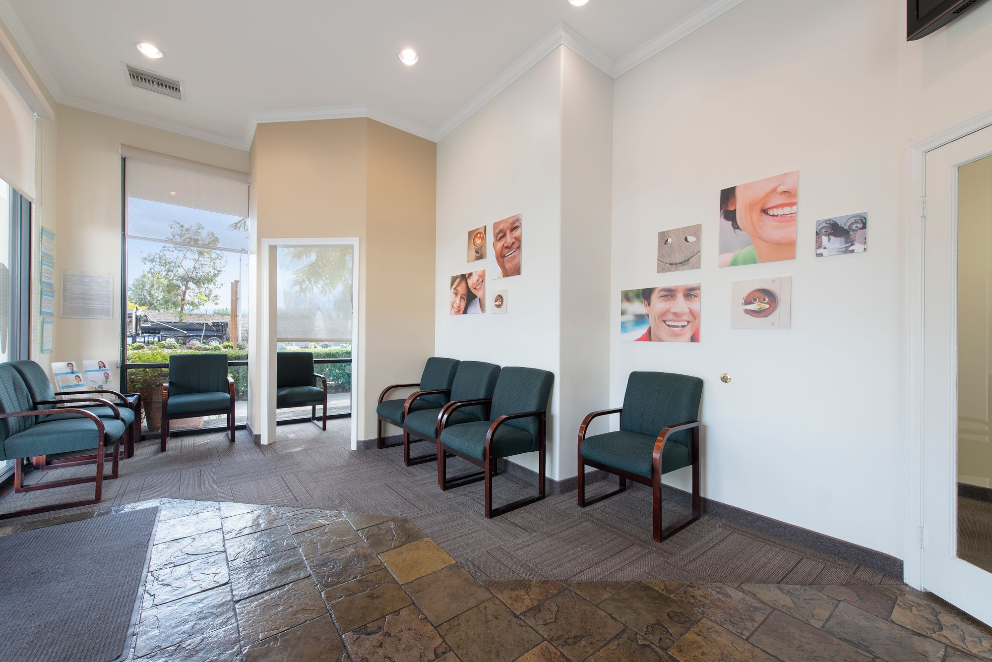 Hasley Canyon Dental Group 29655 The Old Rd, Castaic California 91384