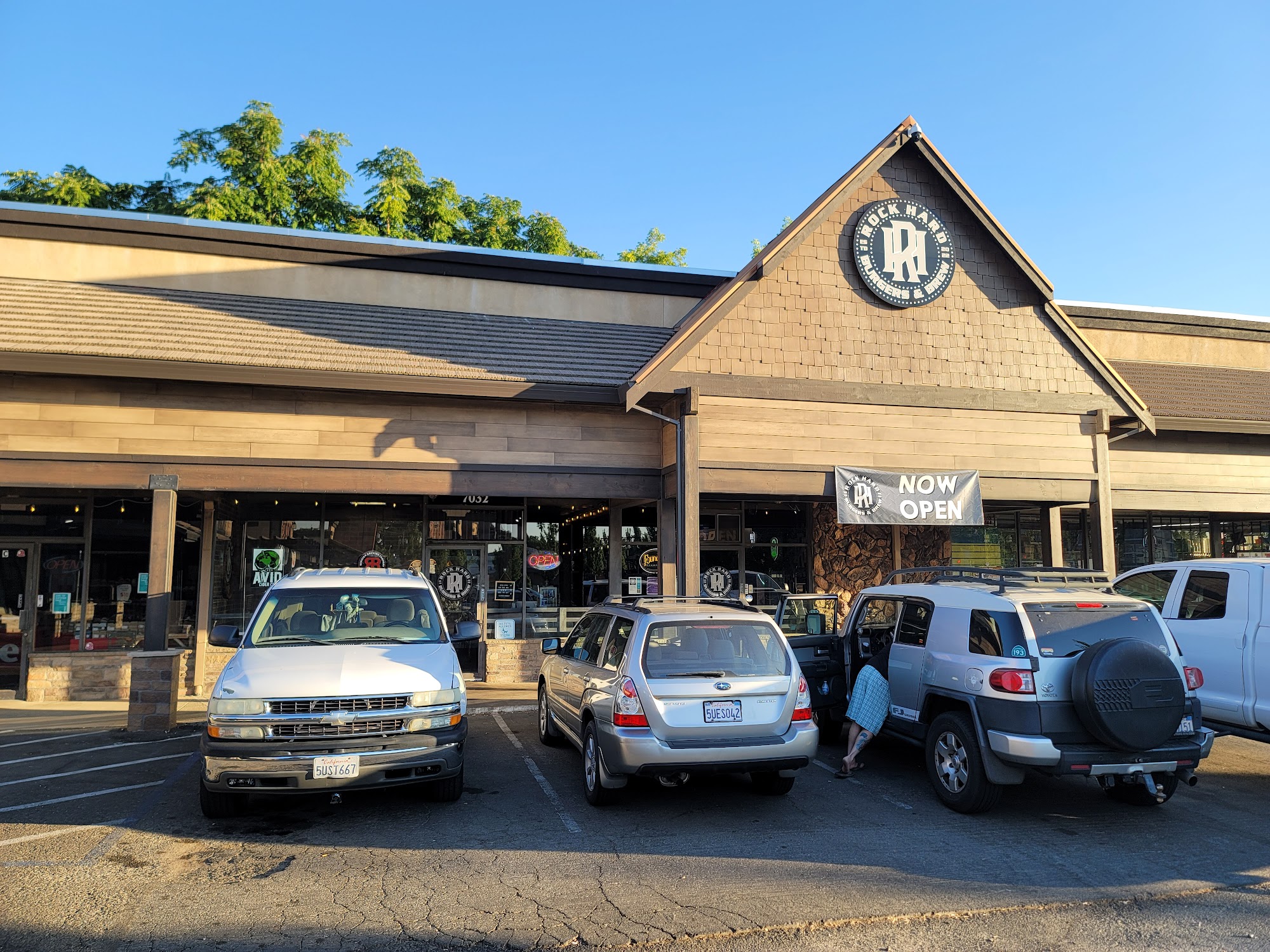 Rock Hard Burgers and Brew