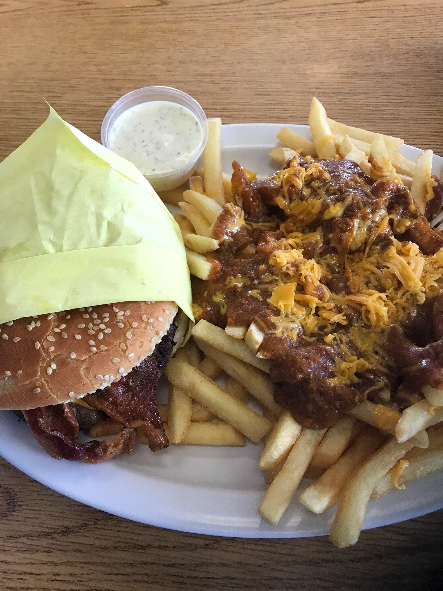 El Pueblo Burger