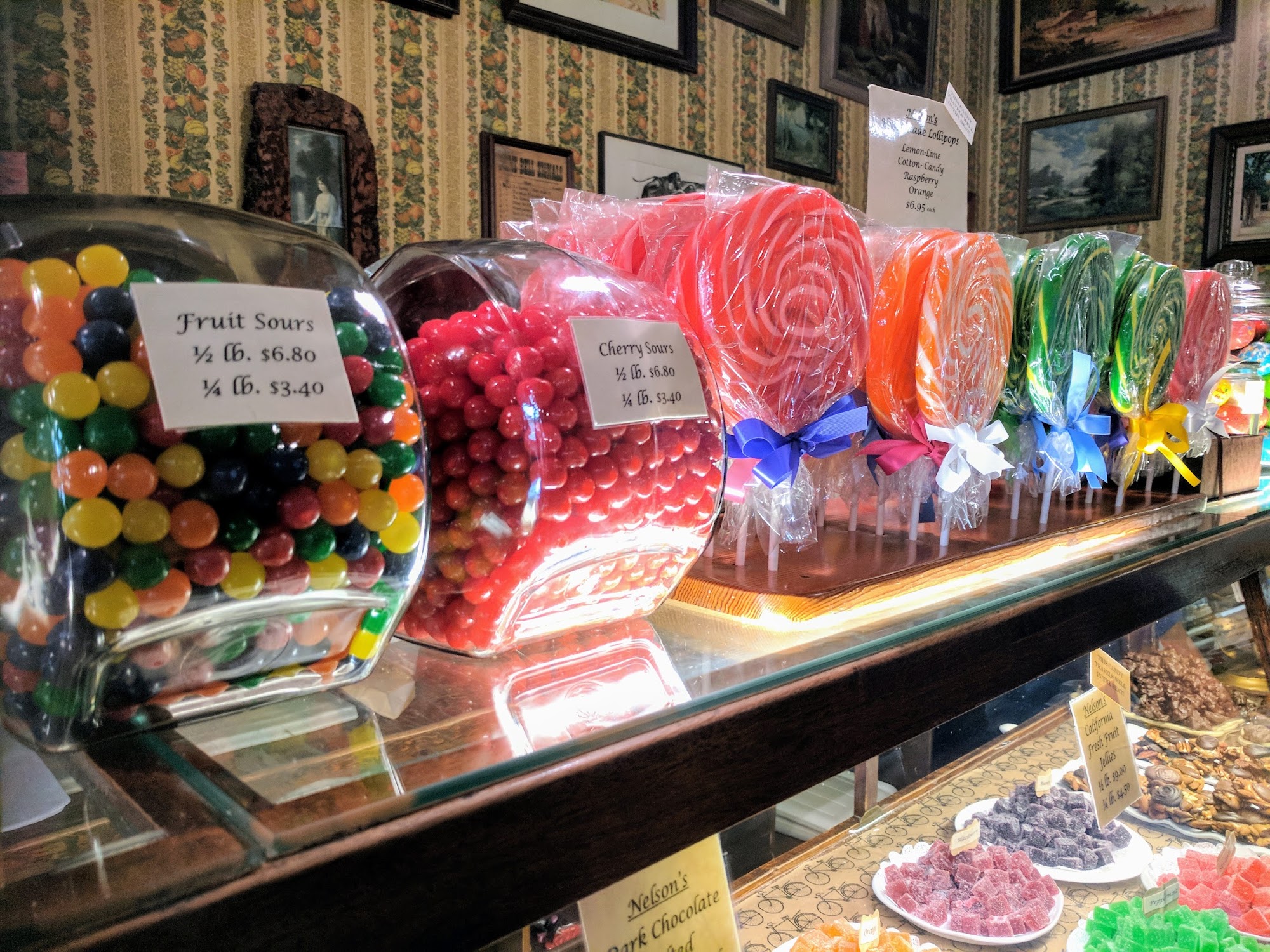 Nelson’s Columbia Candy Kitchen