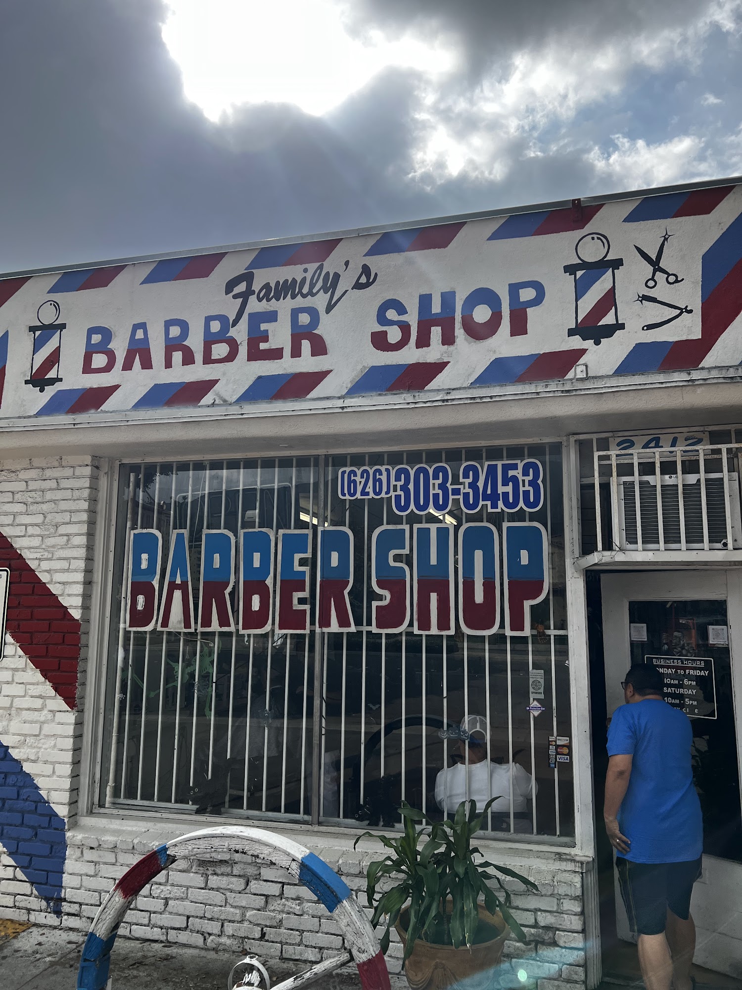 Family's Barber Shop 2412 E Huntington Dr, Duarte California 91010