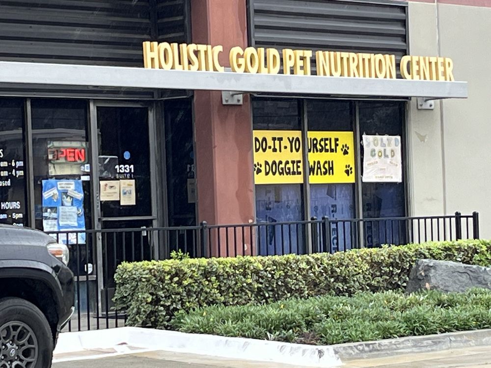 Holistic Gold Pet Nutrition Center