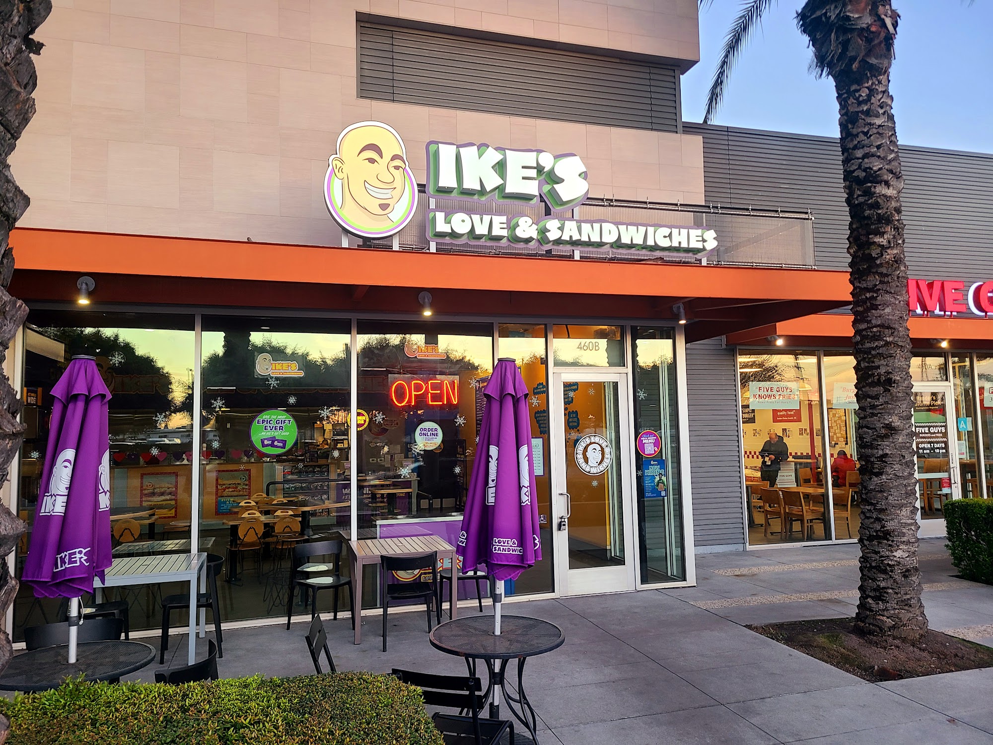 Ike's Love & Sandwiches