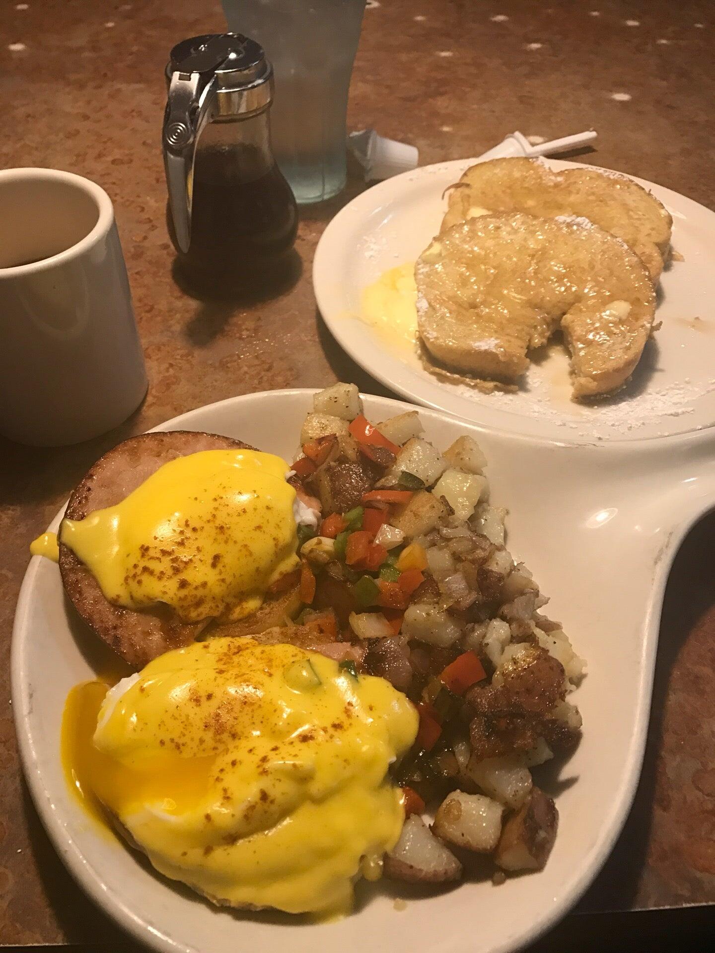 Huckleberry's Breakfast & Lunch