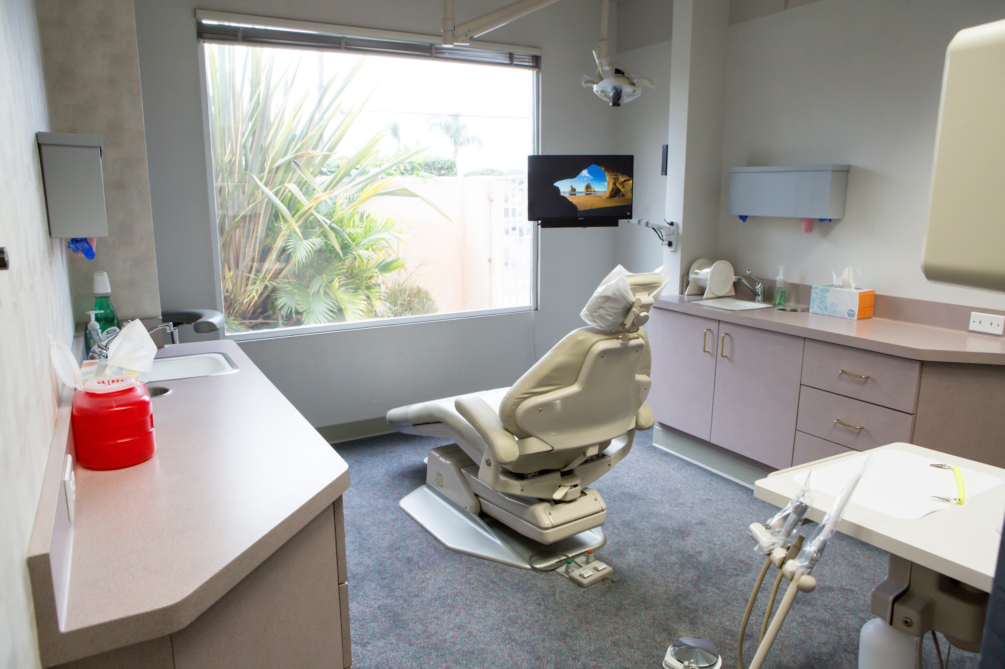 Nagel Dentistry: Chris D. Nagel DDS, Vincent L. Nagel DDS, & Anne E. Nagel DDS