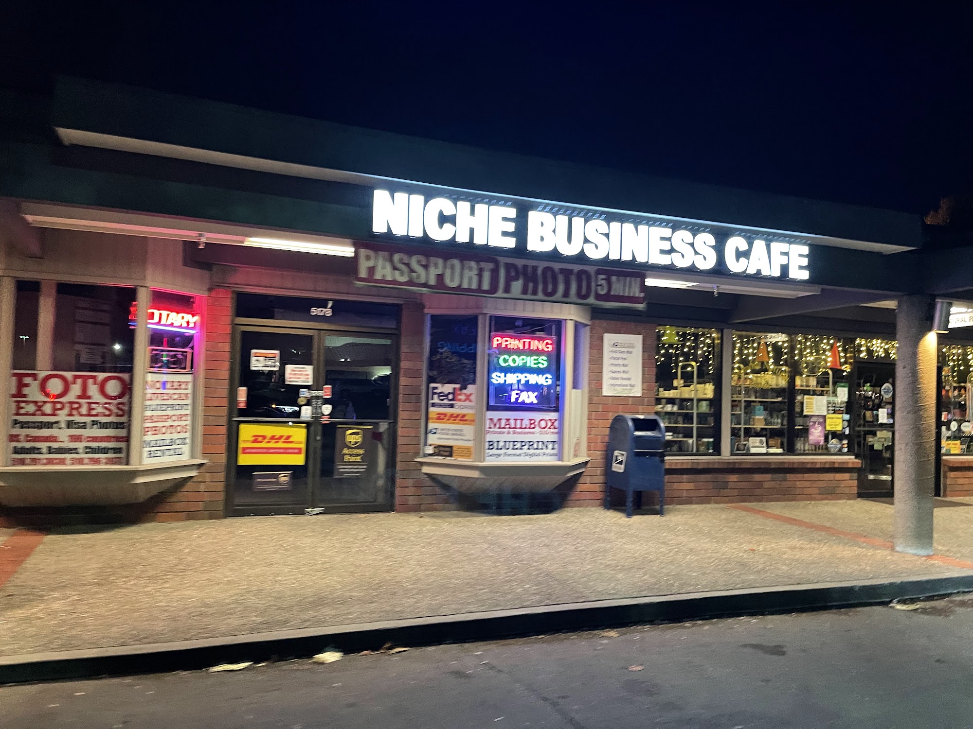 Niche Business Cafe 