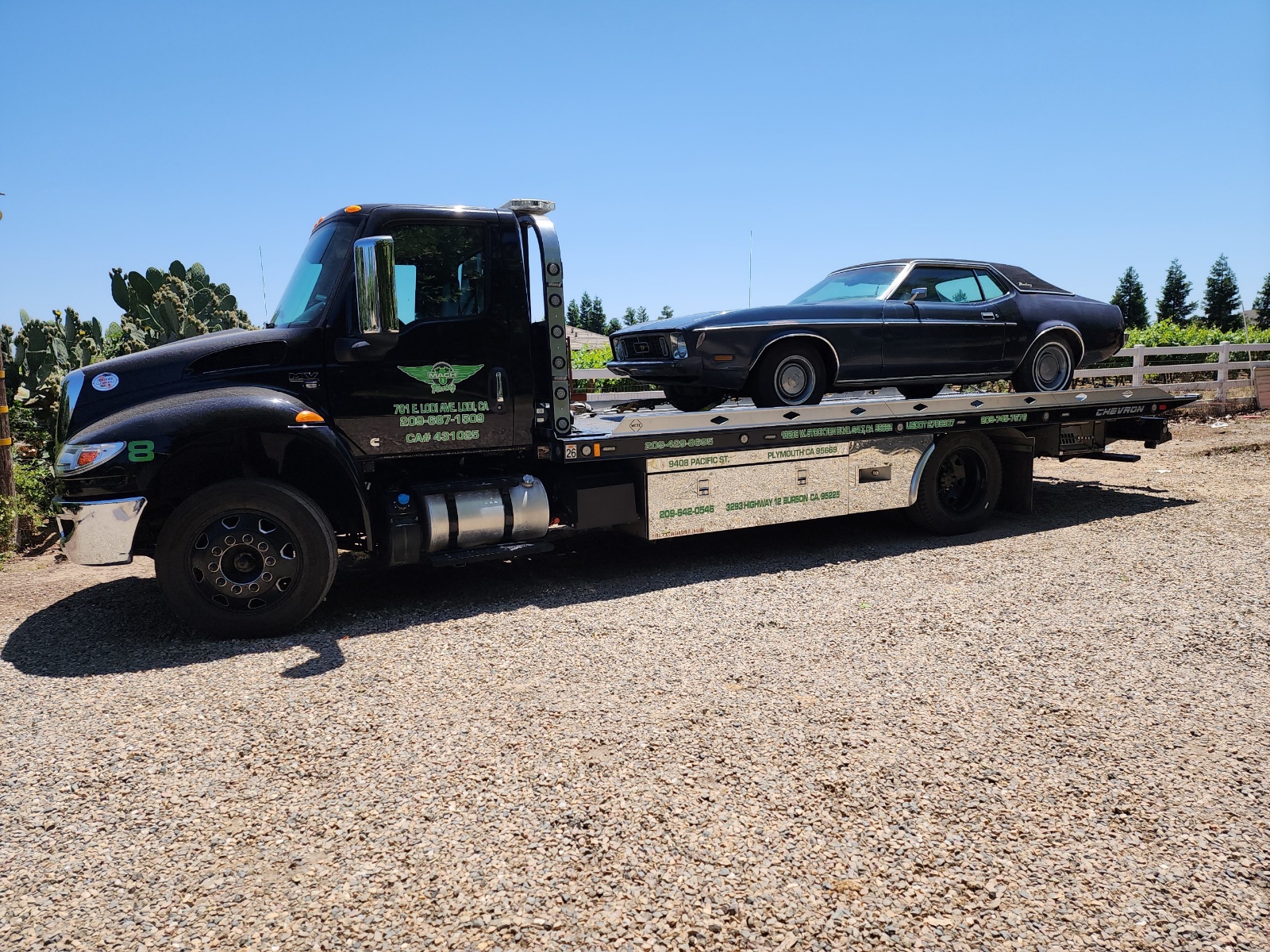 Mach One Towing 13208 WEST, Stockton Blvd, Galt California 95632