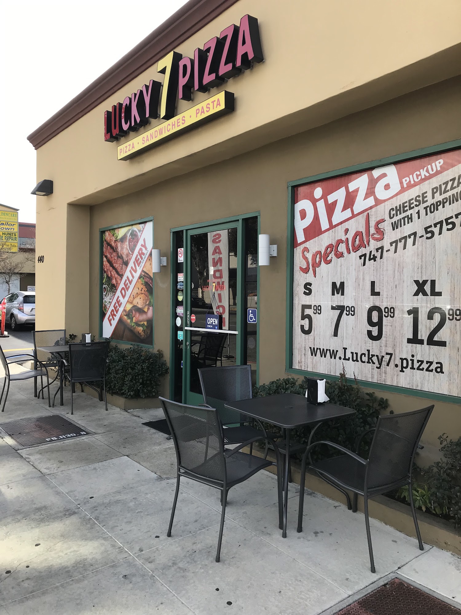 Lucky 7 Pizza