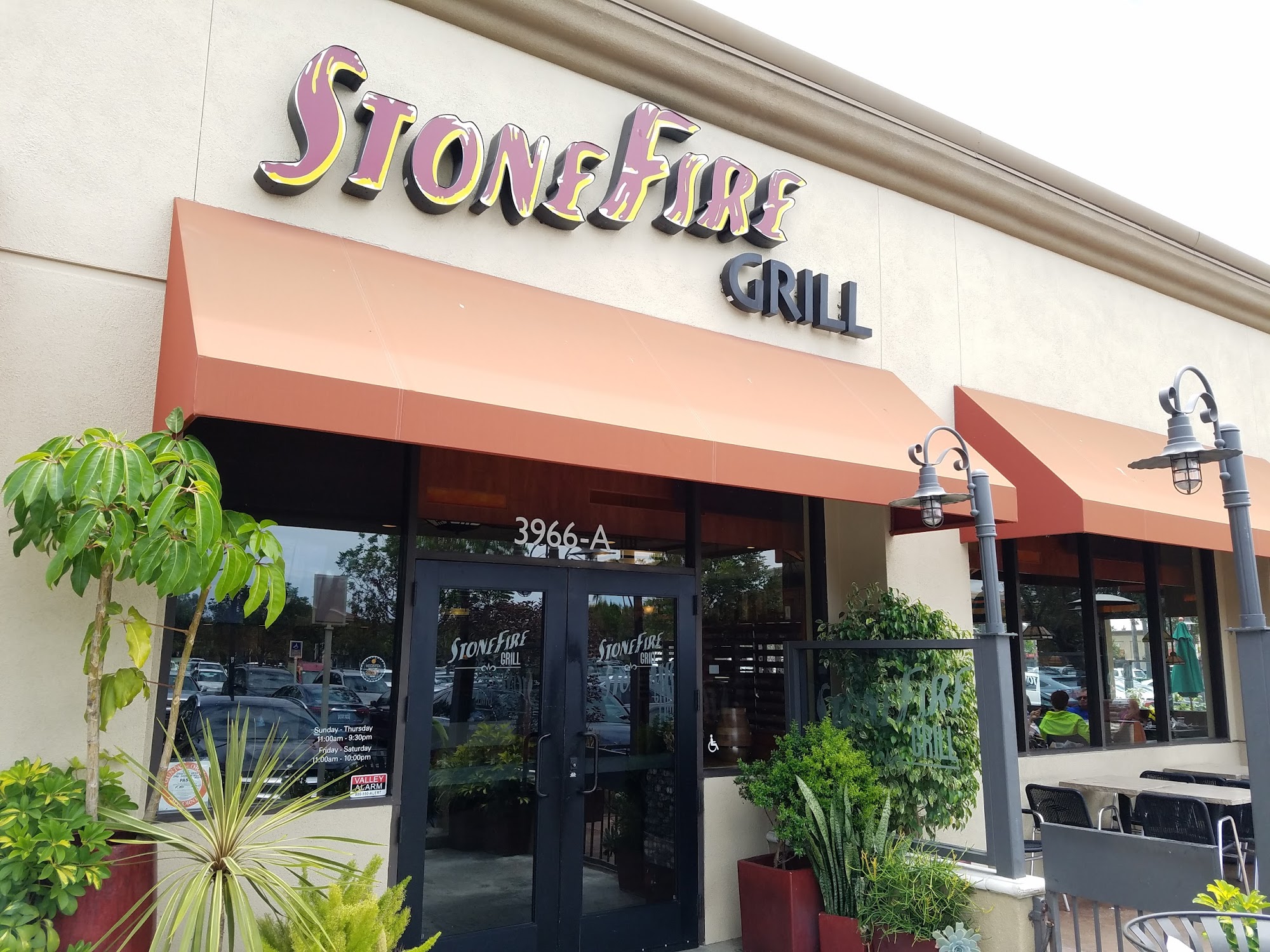 STONEFIRE Grill