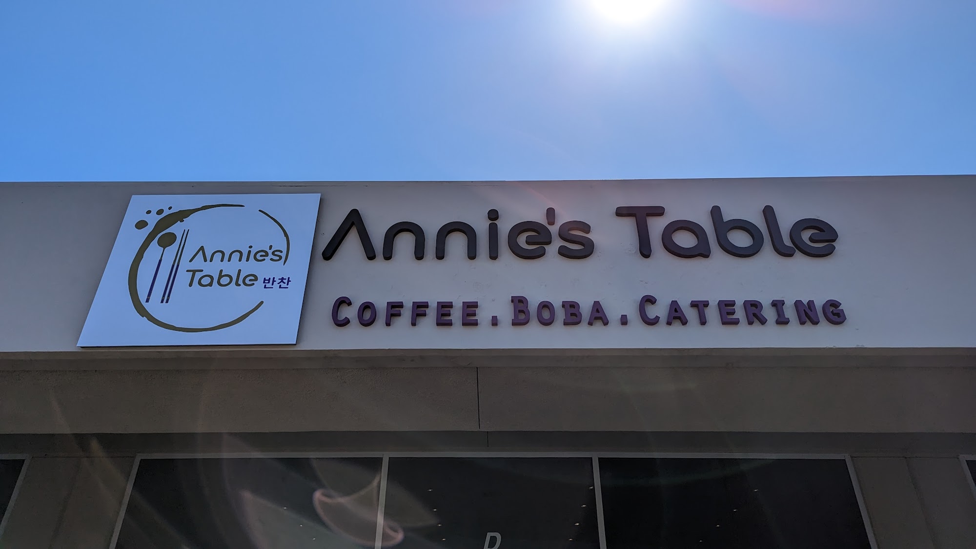 Annies Table