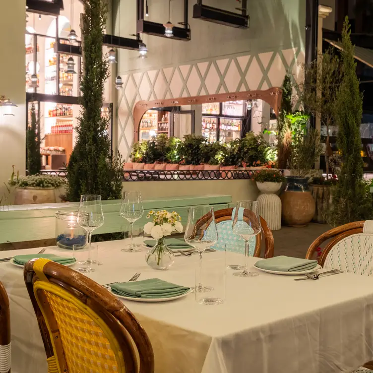 Photo credit: opentable