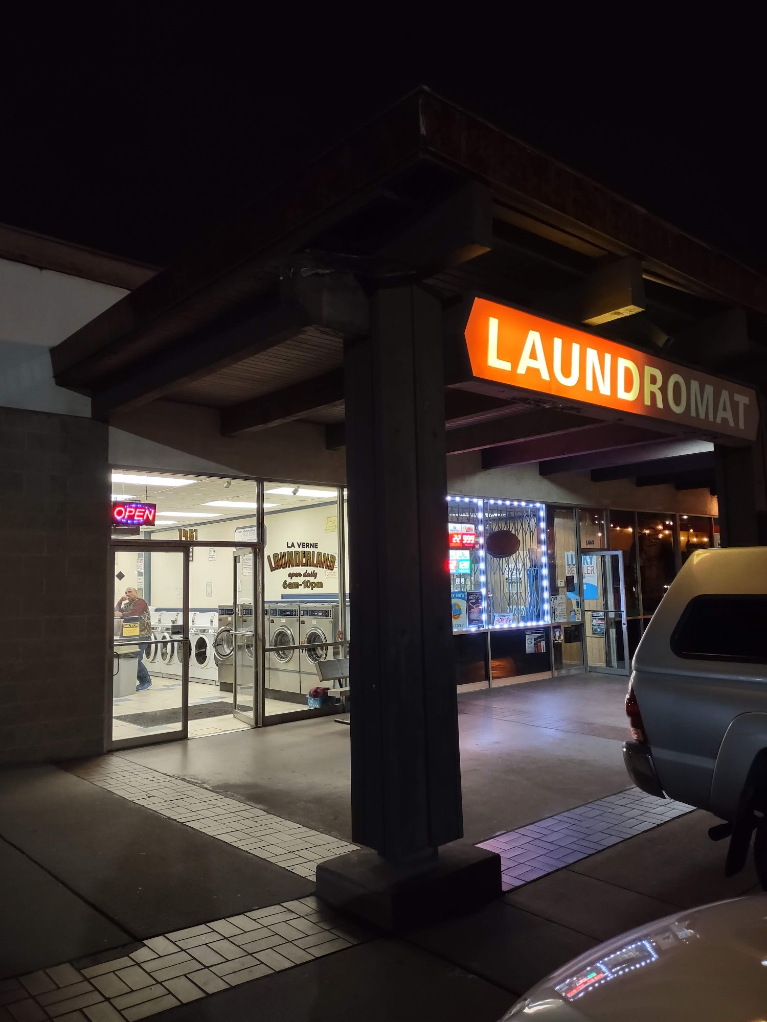 La Verne Laundraland