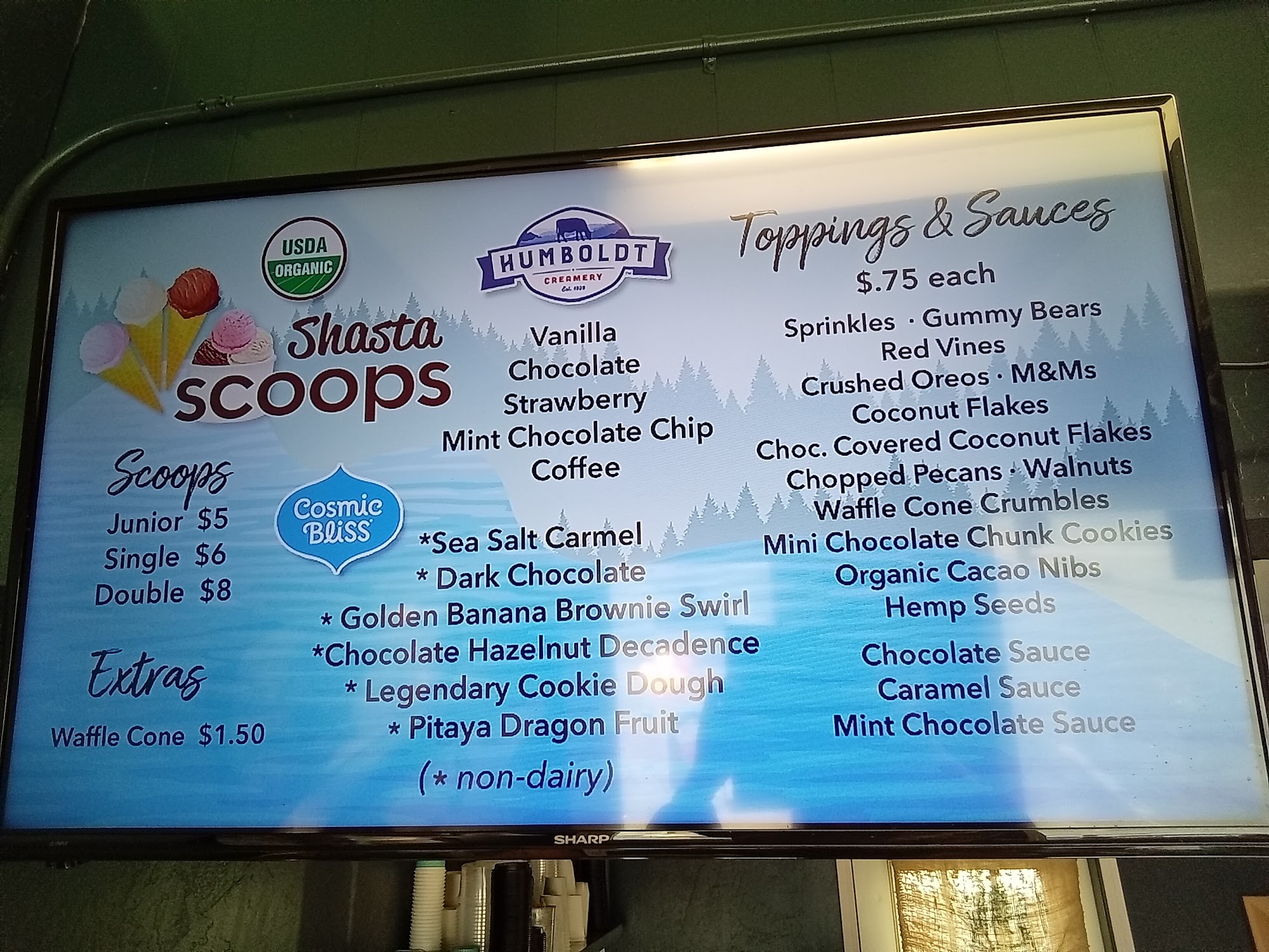 Shasta Scoops & Organic Coffee/Superfood smoothies on I-5