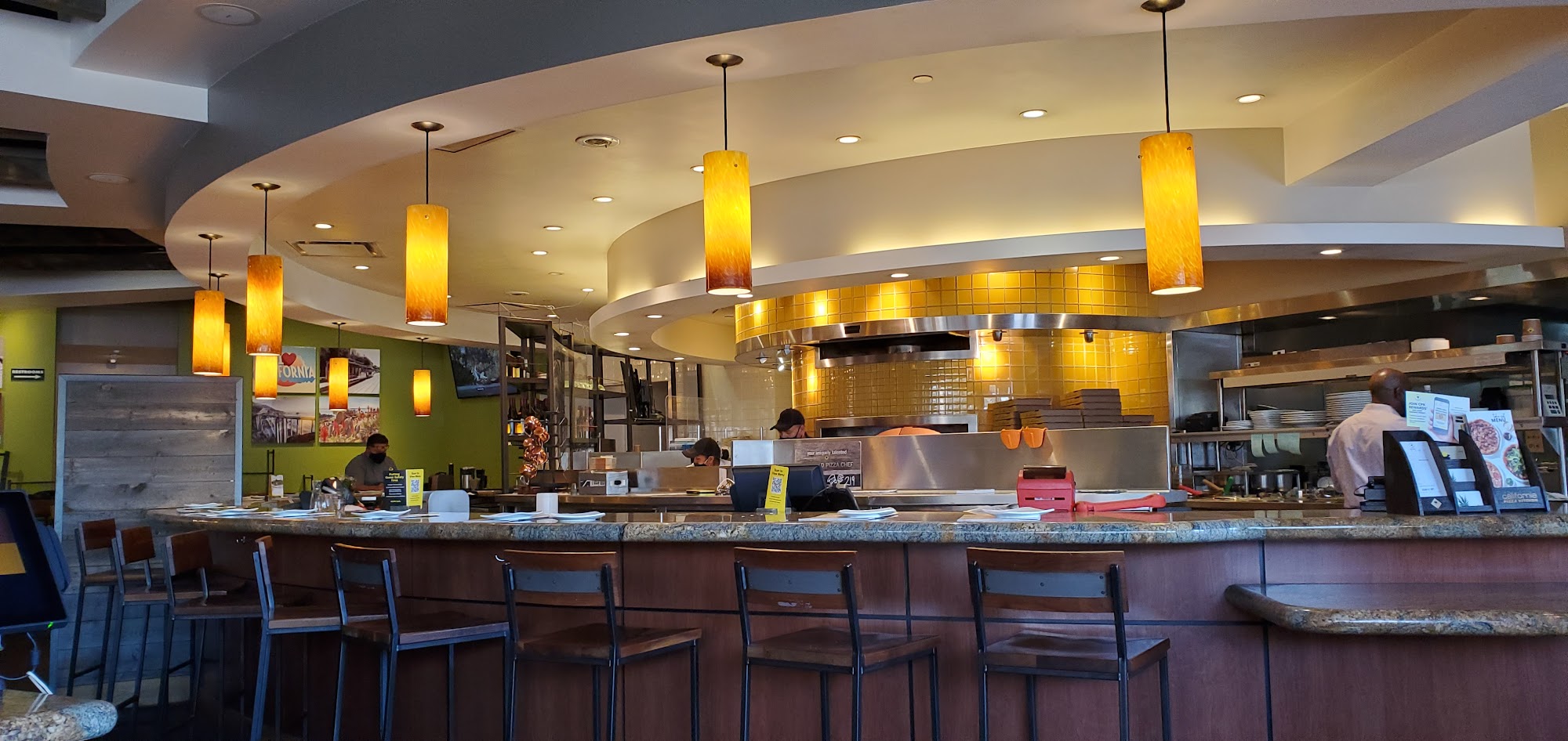 California Pizza Kitchen at Lakewood