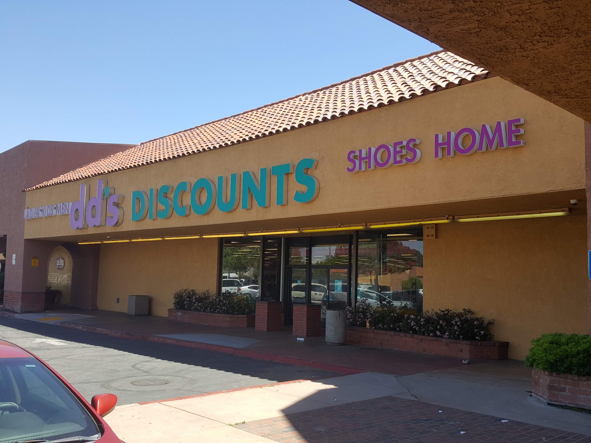 dd's DISCOUNTS