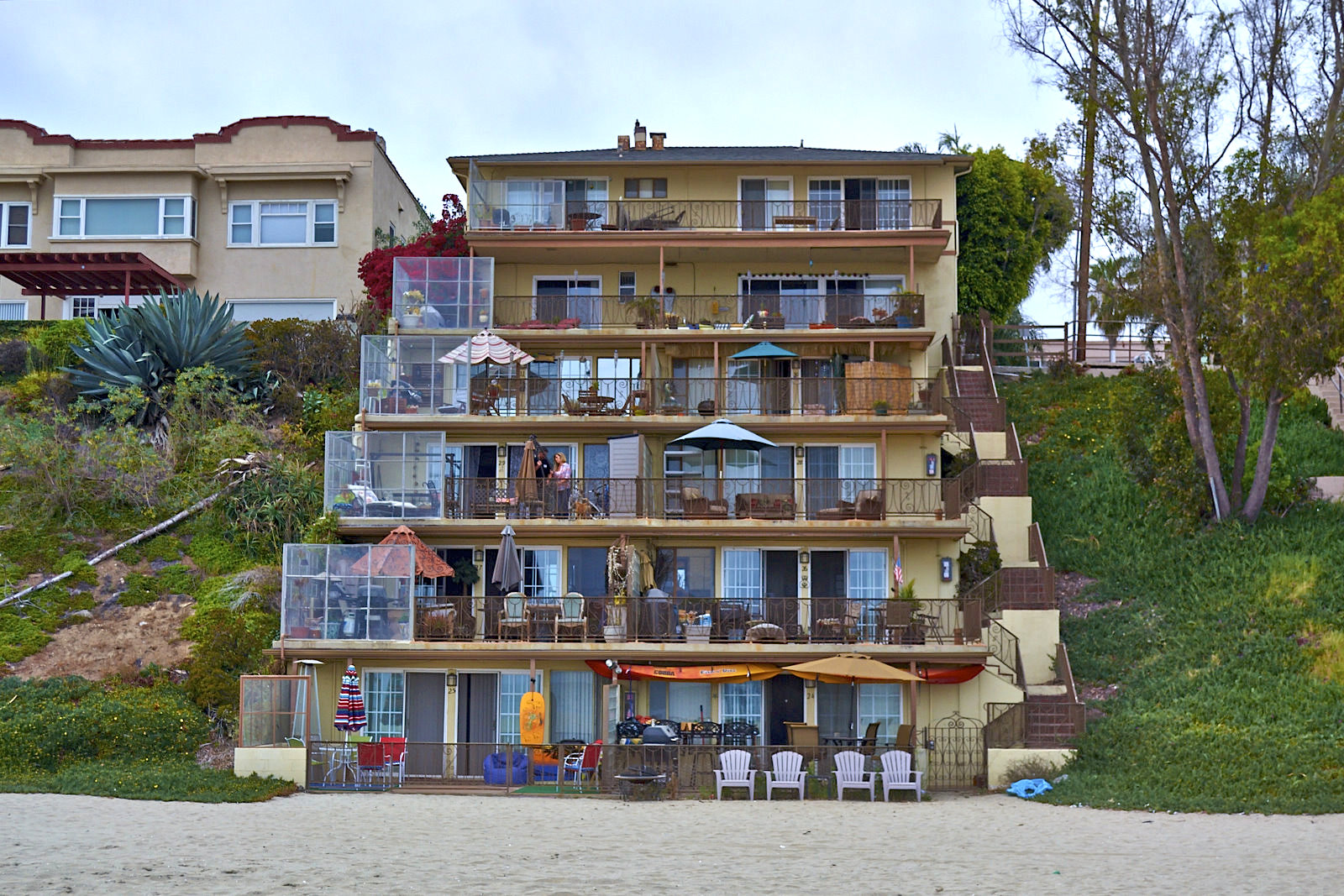 Long Beach Terrace Apartments