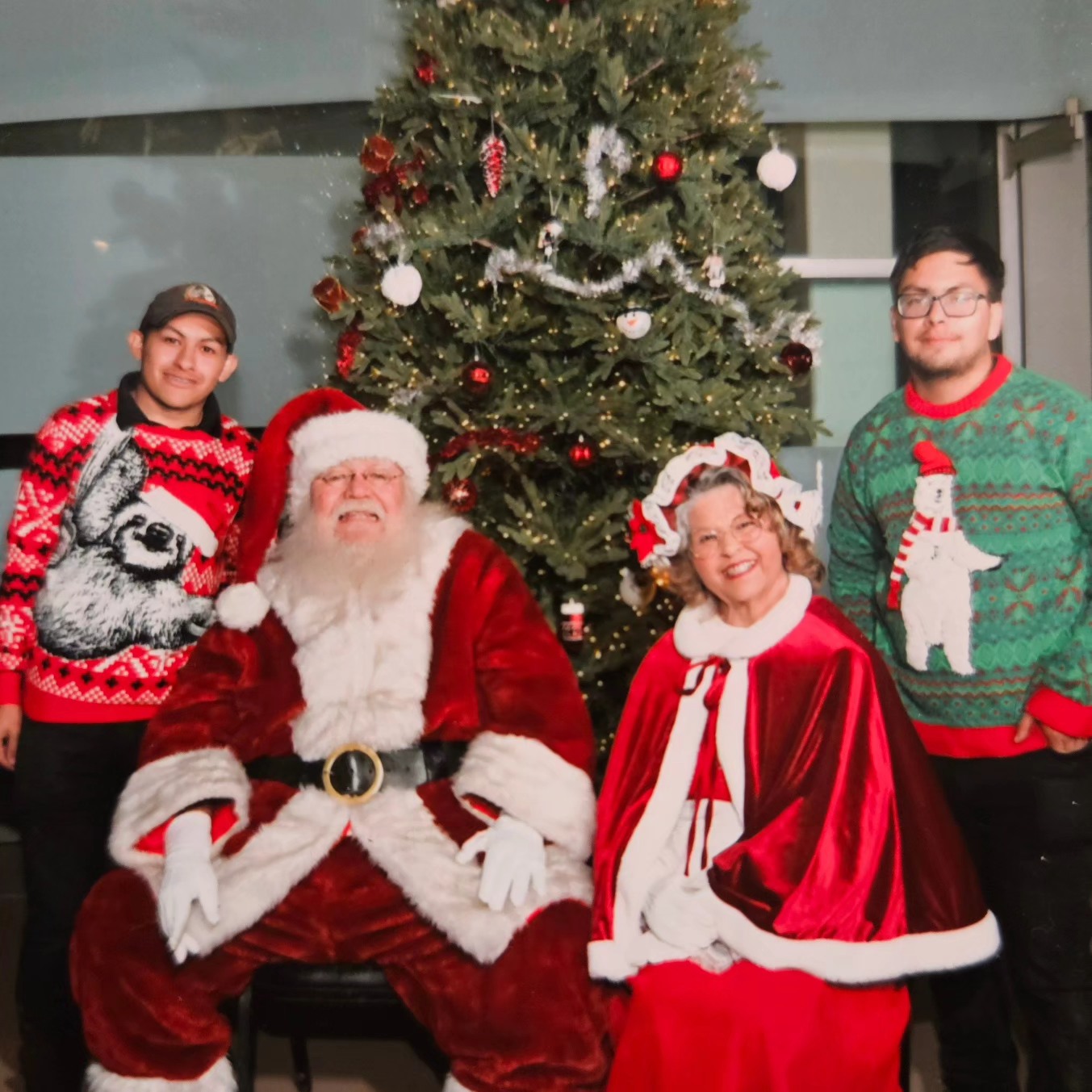 Photo credit: facebook