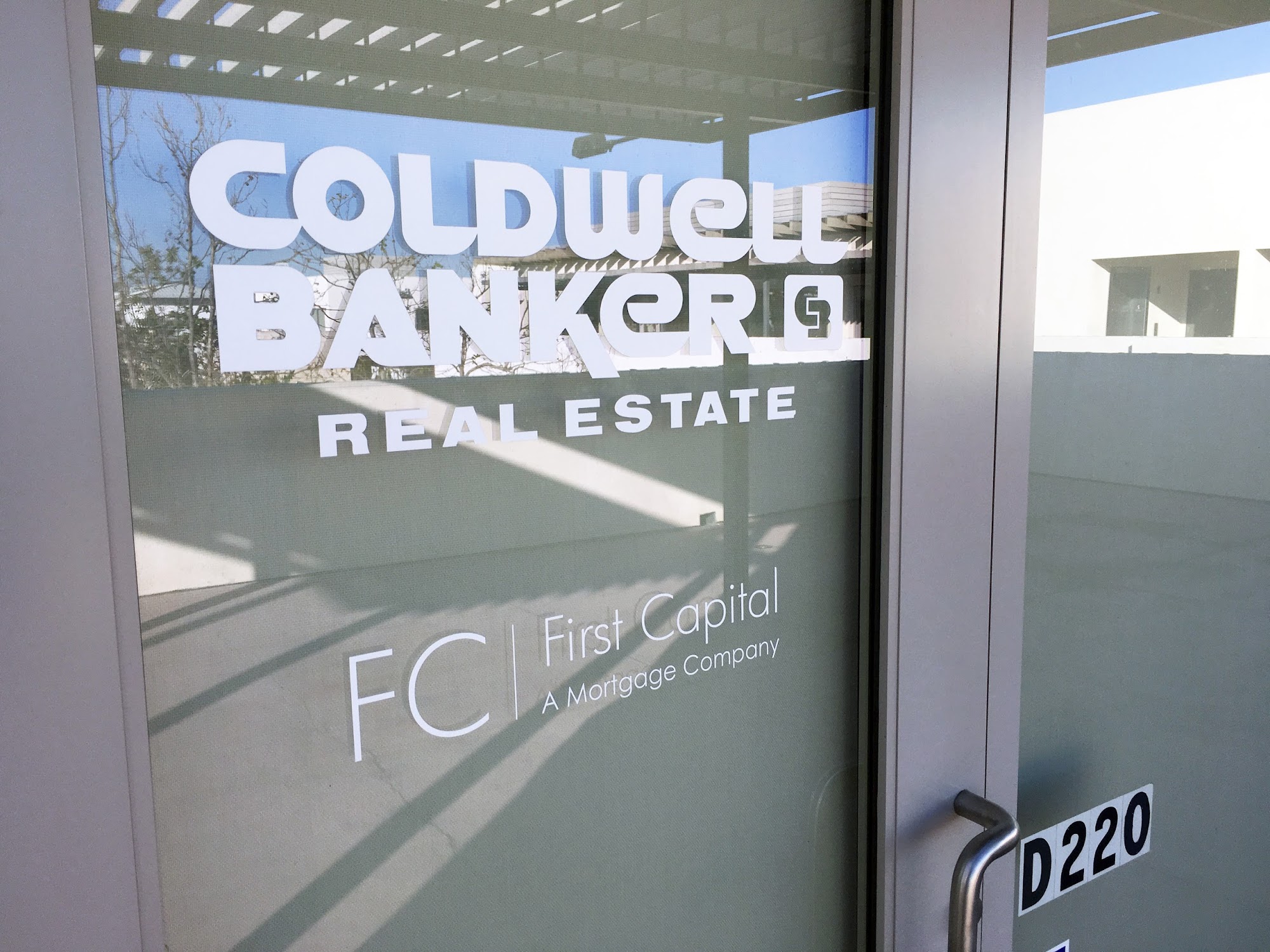 Coldwell Banker Realty - Manhattan Beach