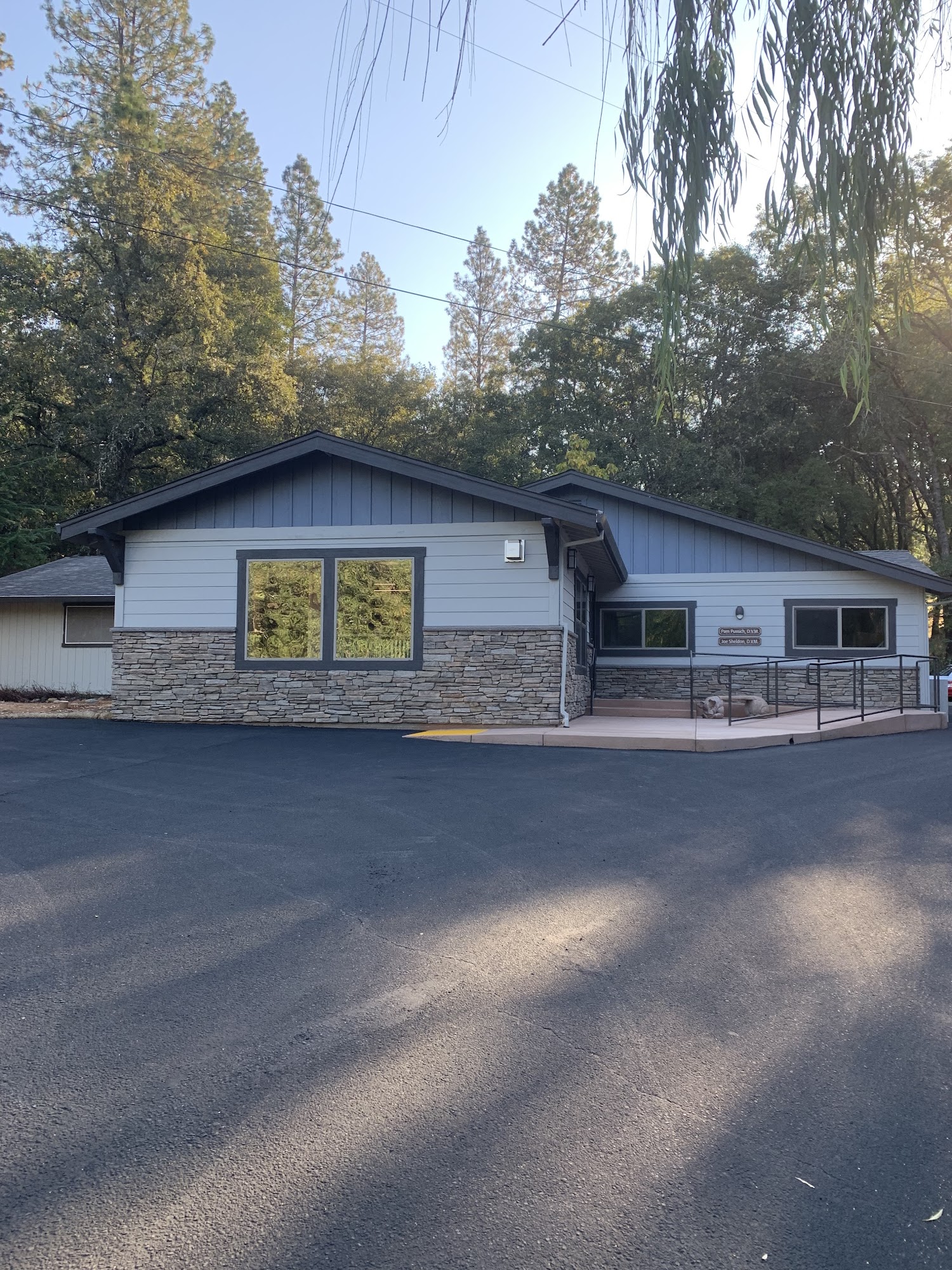 Meadow Vista Veterinary Clinic