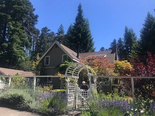 Mendocino Farmhouse