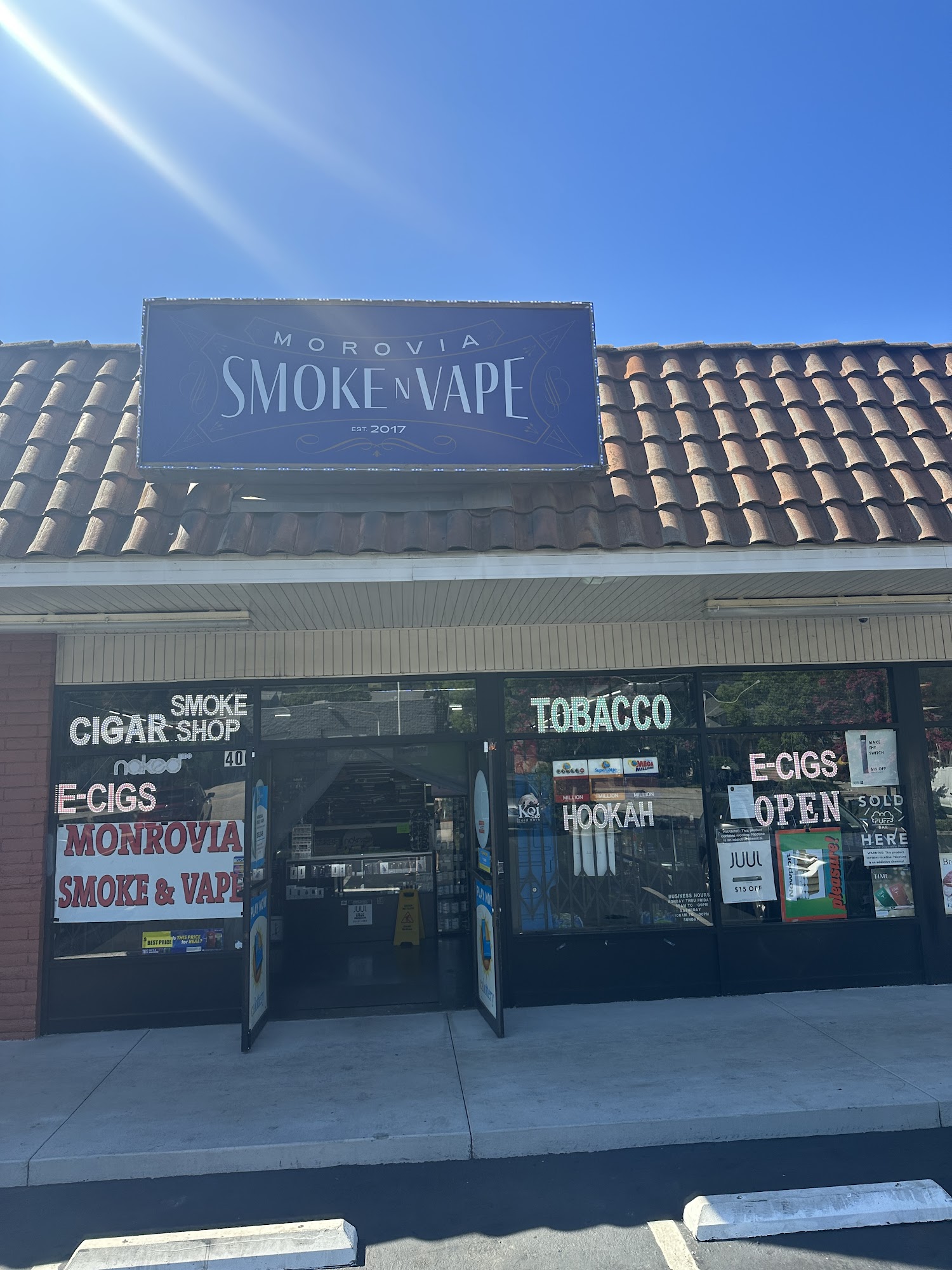 monrovia smoke & vape