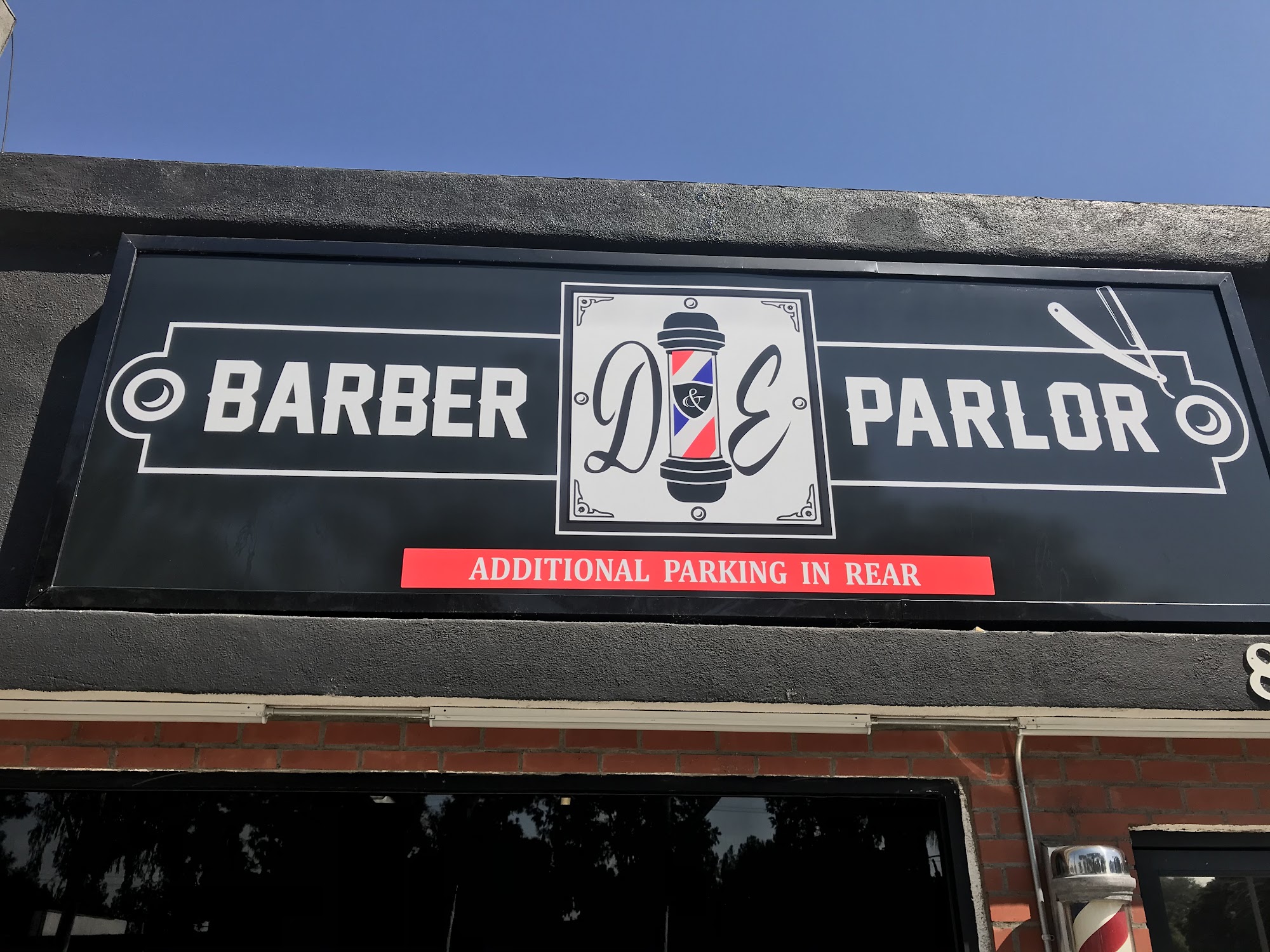 D&E Barber Parlor