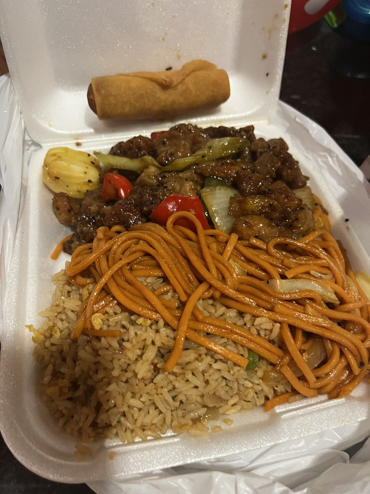 Shanghai Express 24990 Alessandro Blvd, Moreno Valley, CA 92553