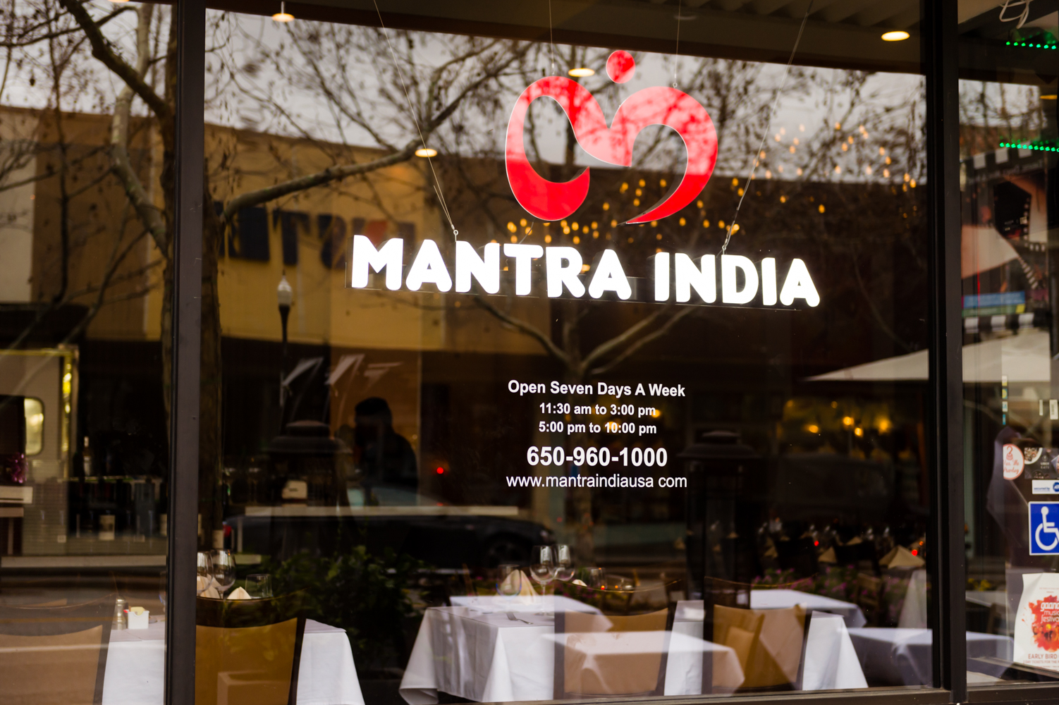 Mantra India Restaurant & Bar