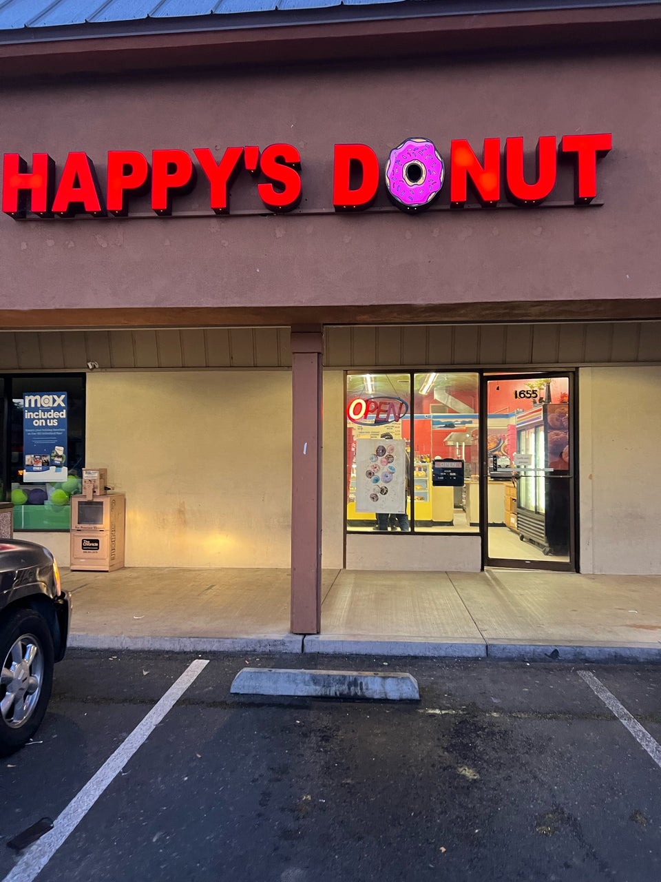Happy's Donut Tree
