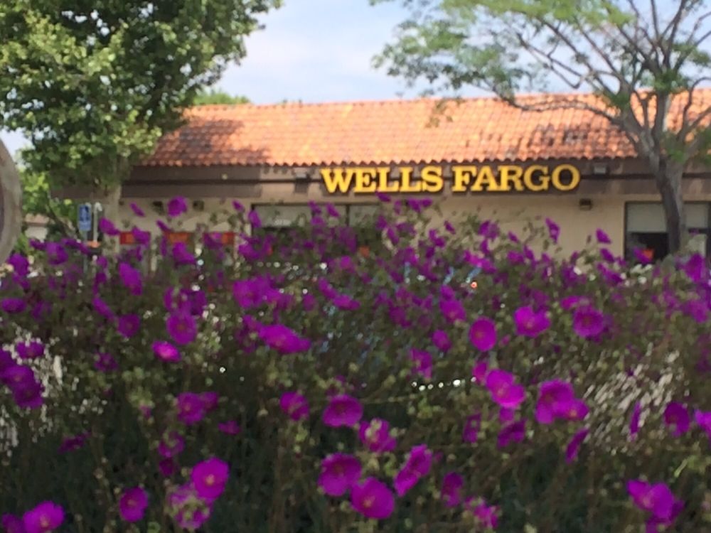 Wells Fargo Advisors