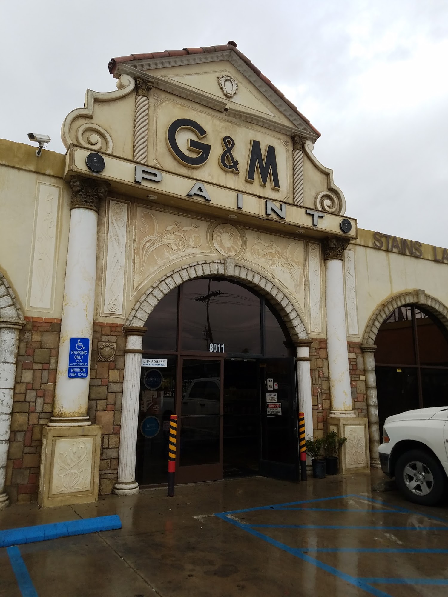 G & M Paint Center
