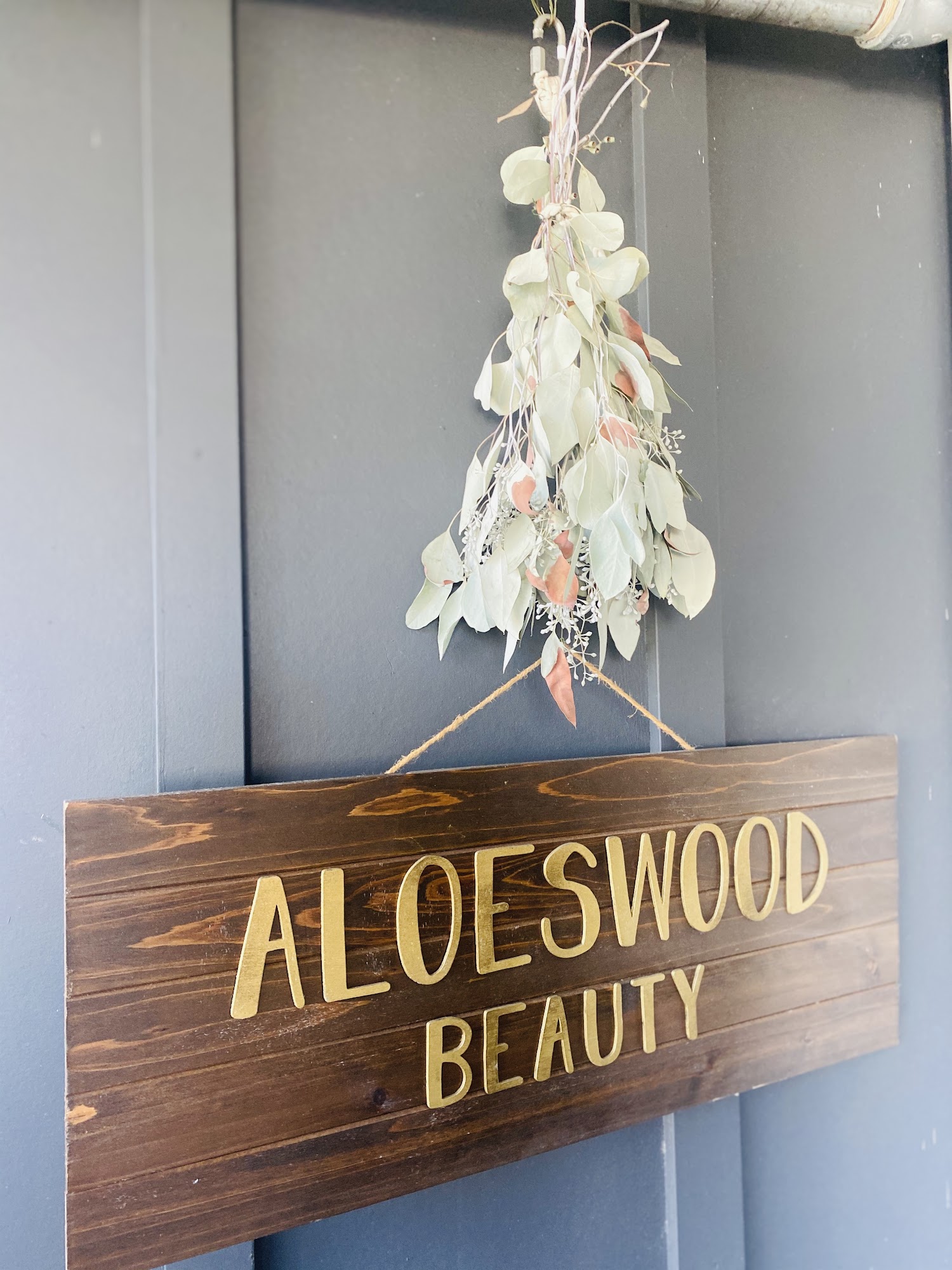 AloesWood Beauty