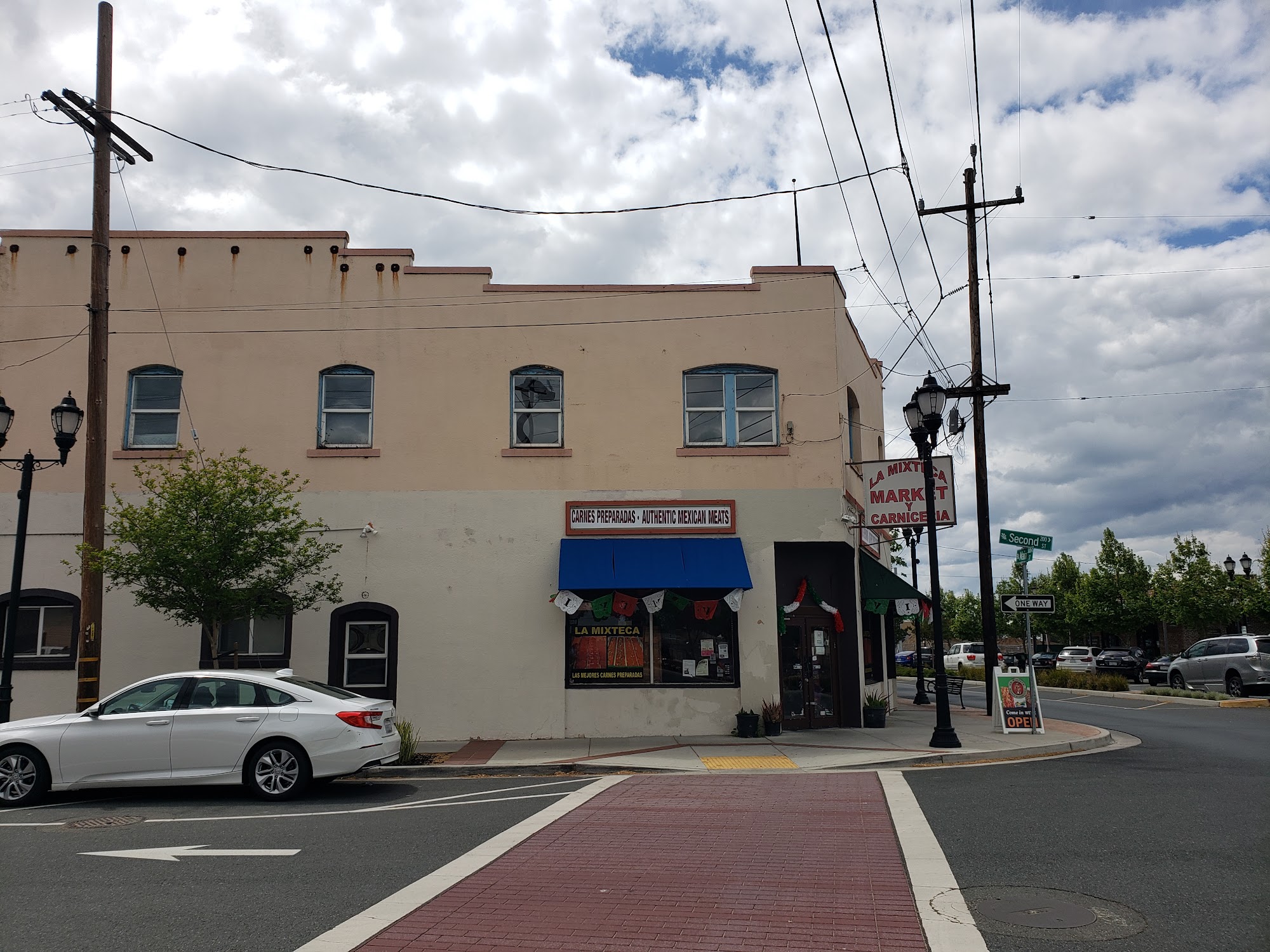 La Mixteca Market y Carniceria