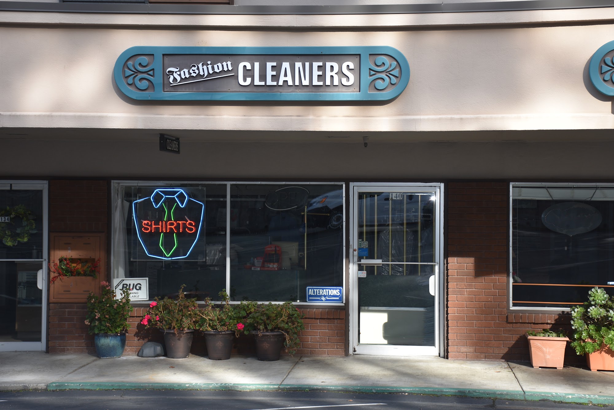 Fashion Cleaners 140 Village Square, Orinda California 94563
