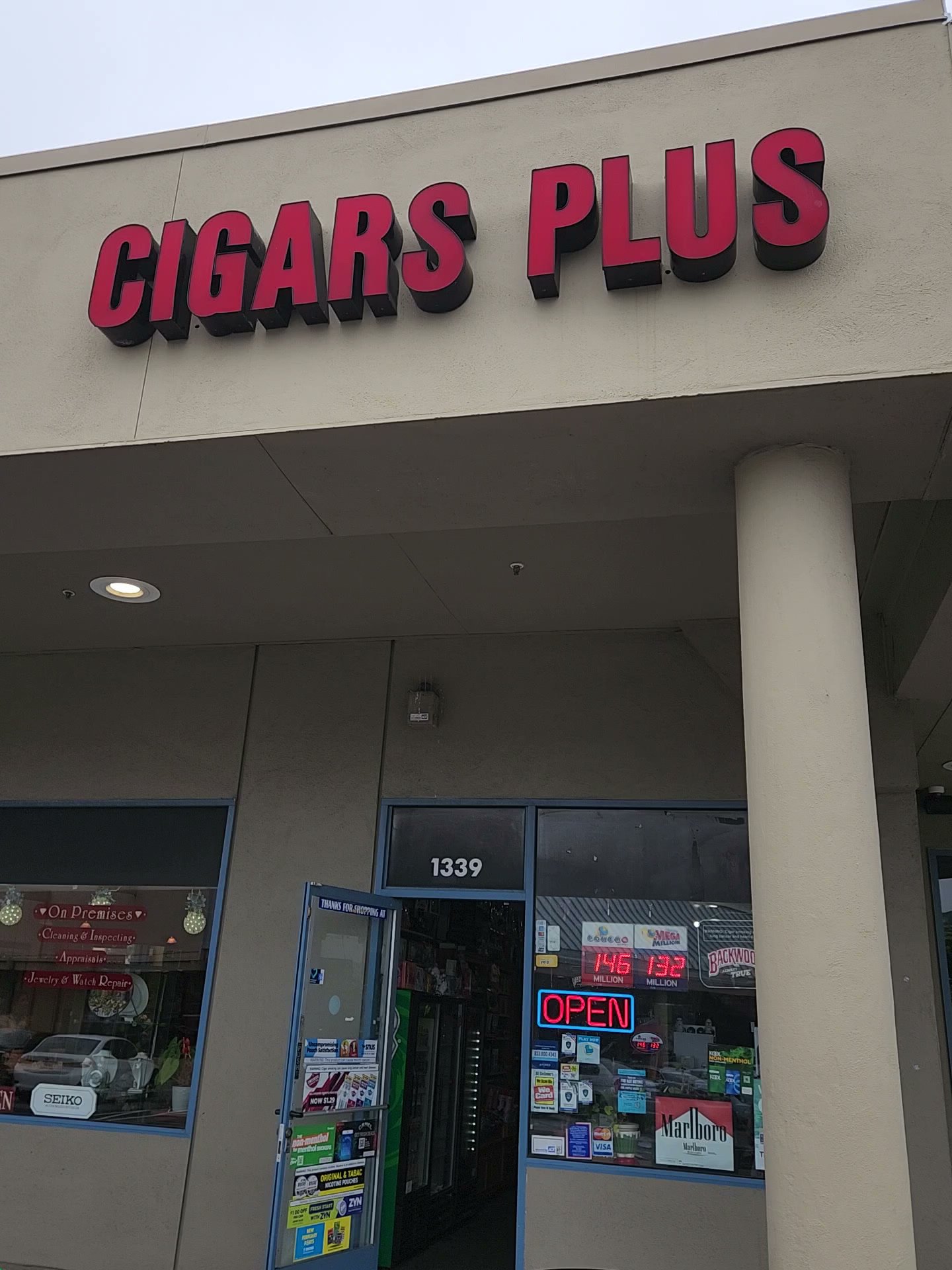 Cigars Plus