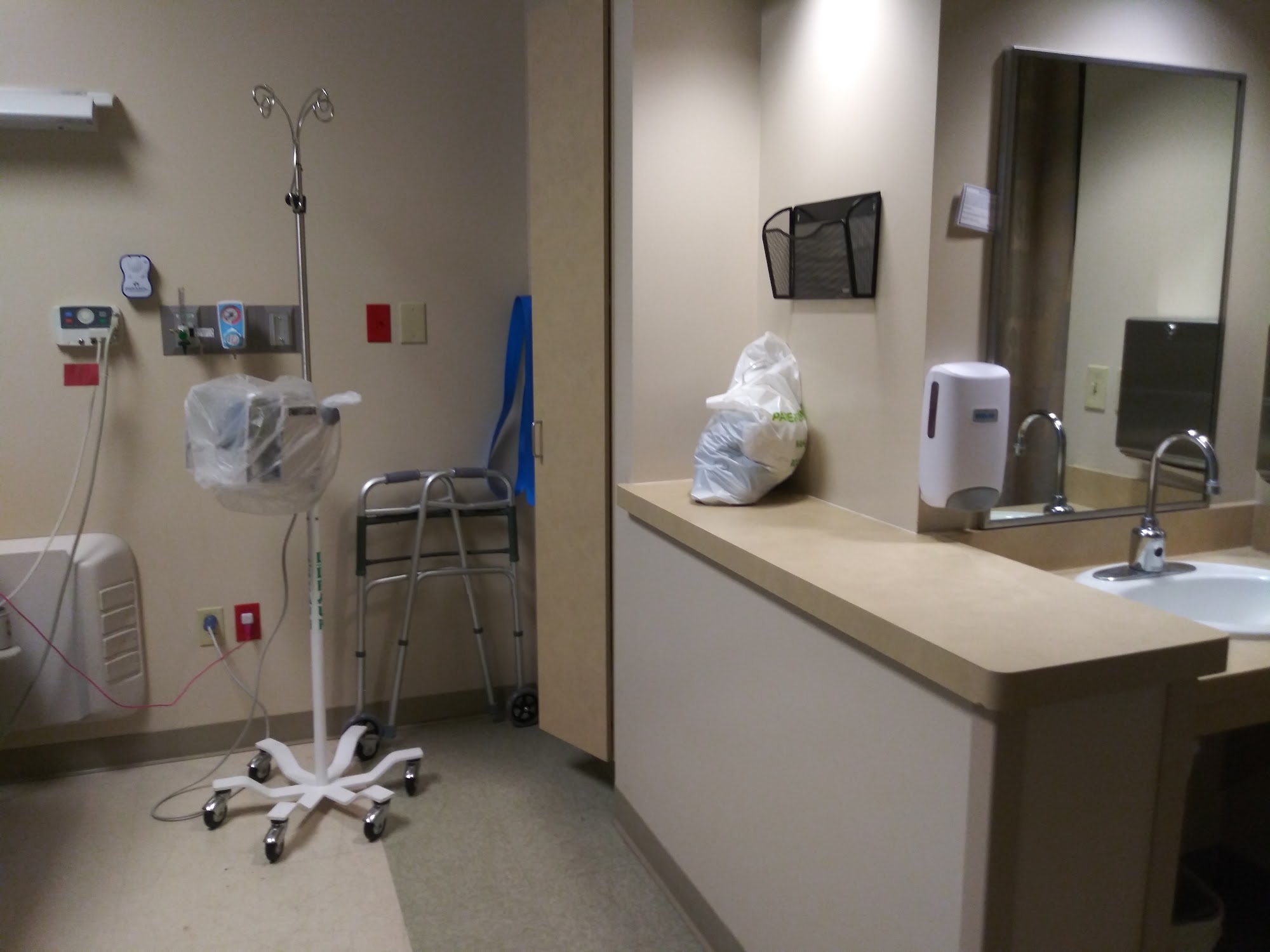 PALMDALE REGIONAL MEDICAL CENTER - 38600 Medical Center Dr, Palmdale CA ...