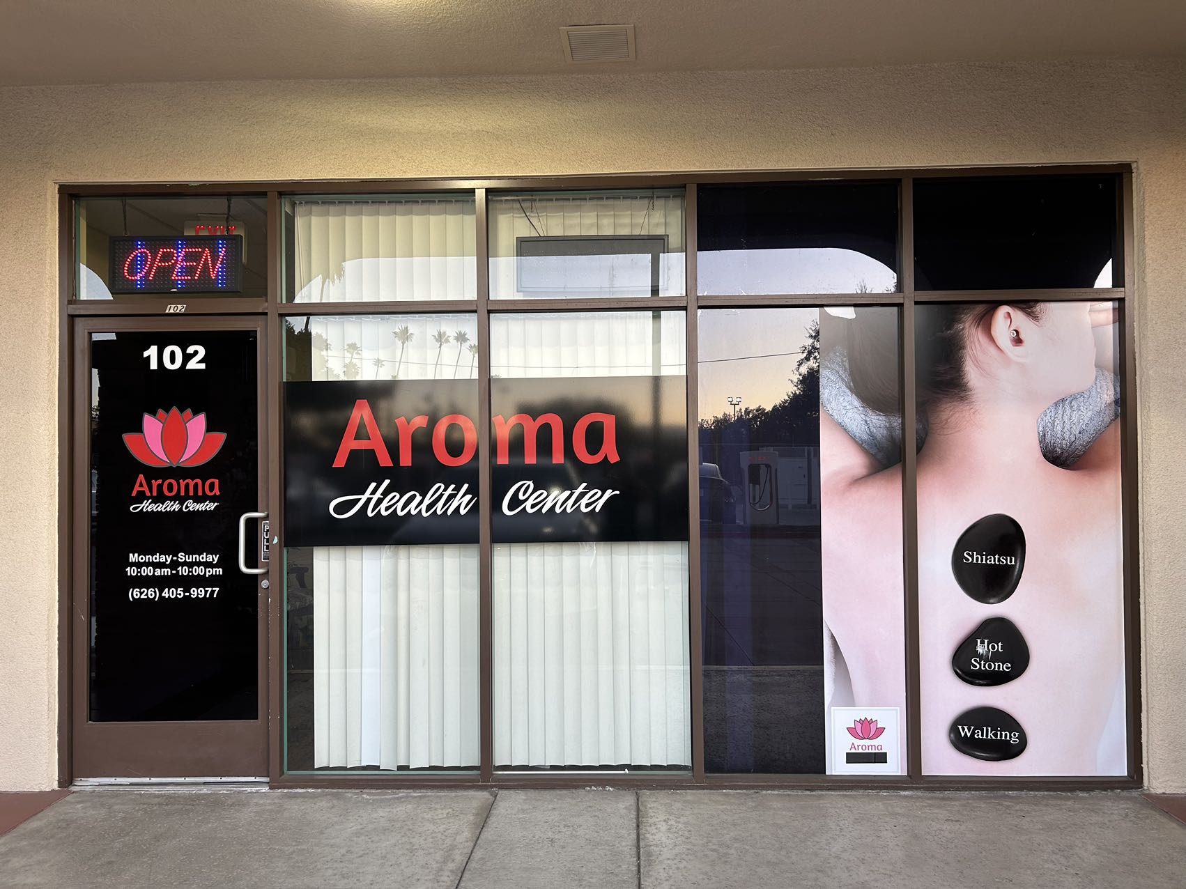 Aroma Health Center - Massage