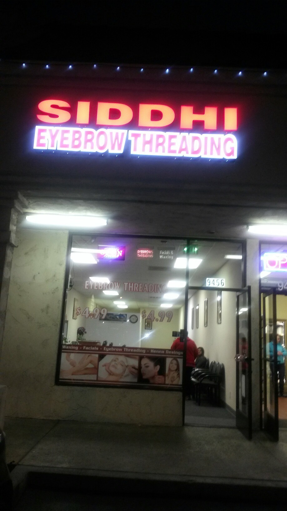 Siddhi Eyebrow Threading
