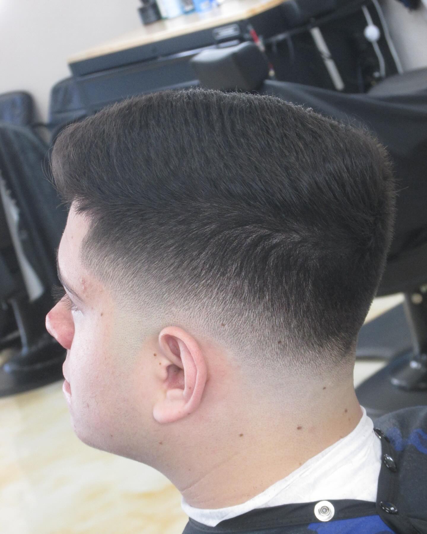 el mirage barbershop 341 W Channel Islands Blvd, Port Hueneme California 93041