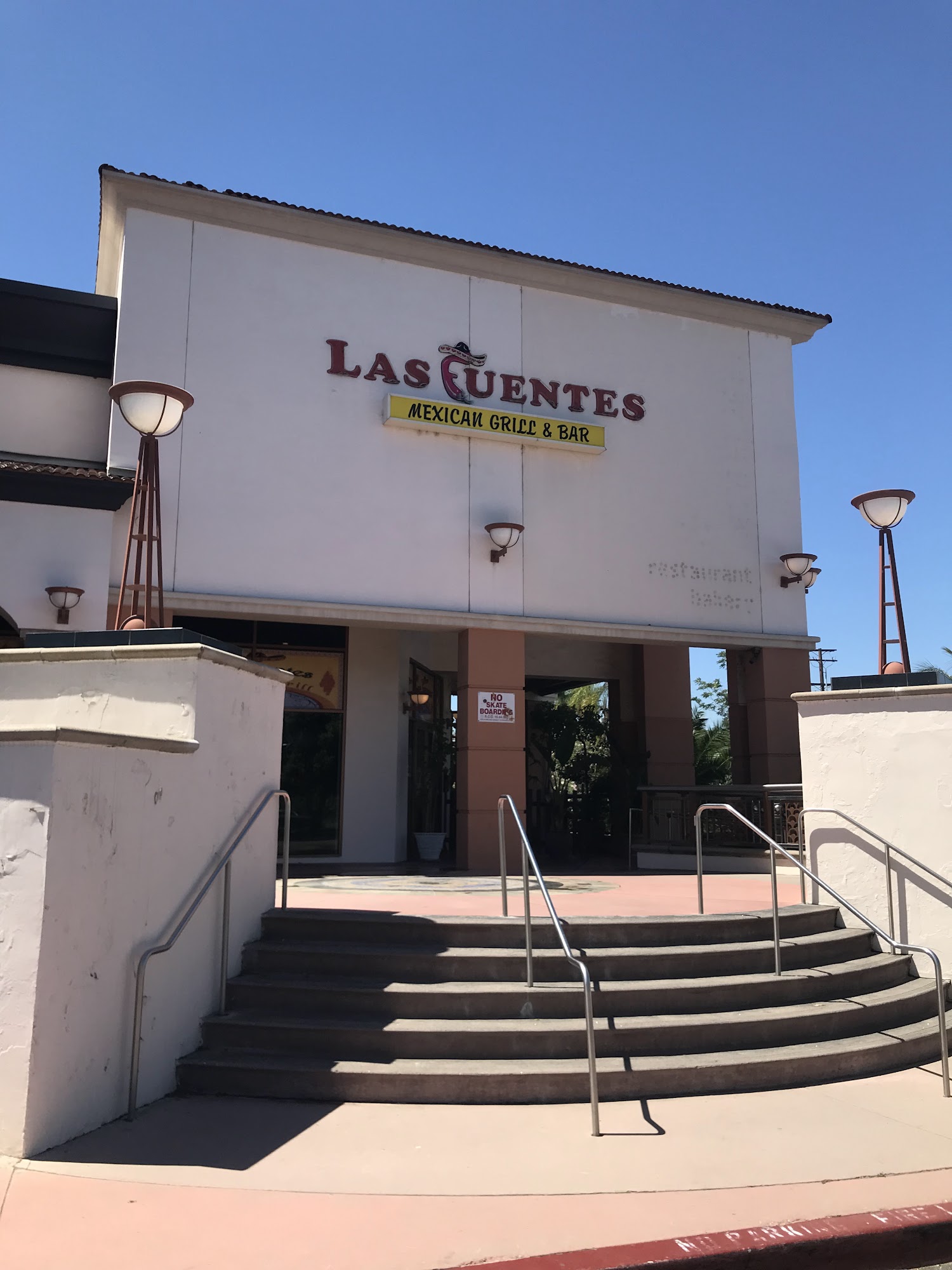 Las Fuentes Grill and Bar